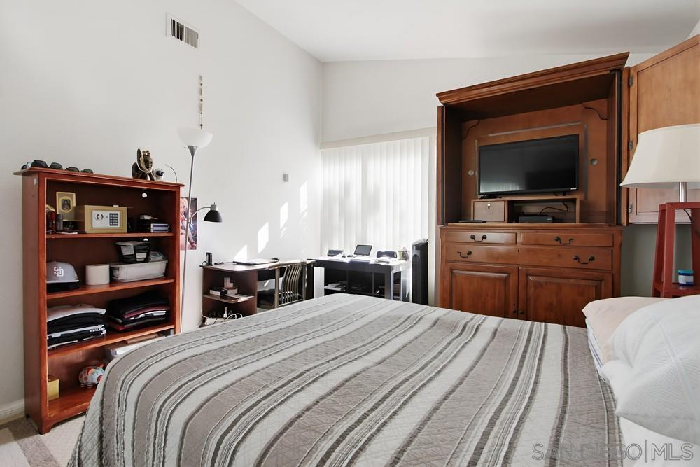 Detail Gallery Image 31 of 45 For 2114  Willowbrook, Escondido,  CA 92029 - 4 Beds | 2/1 Baths