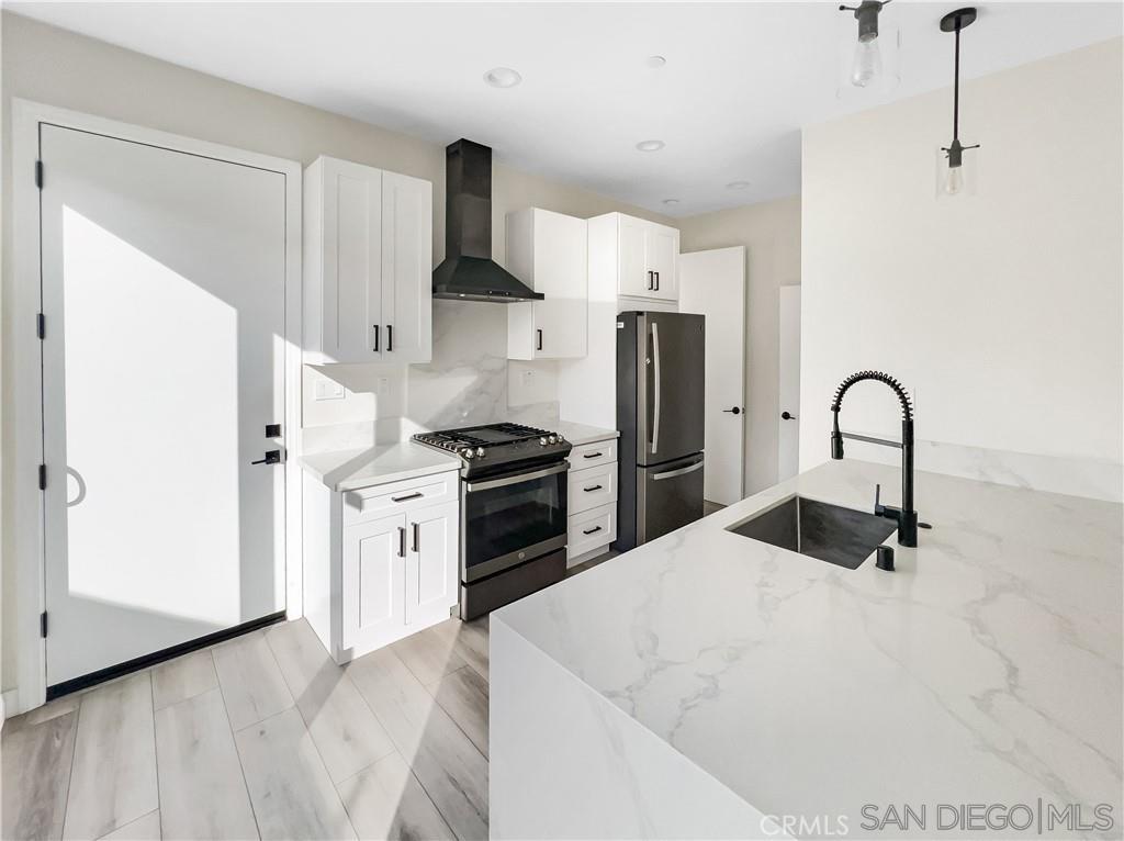 Detail Gallery Image 8 of 17 For 4048  Cherokee, San Diego,  CA 92104 - 3 Beds | 2 Baths