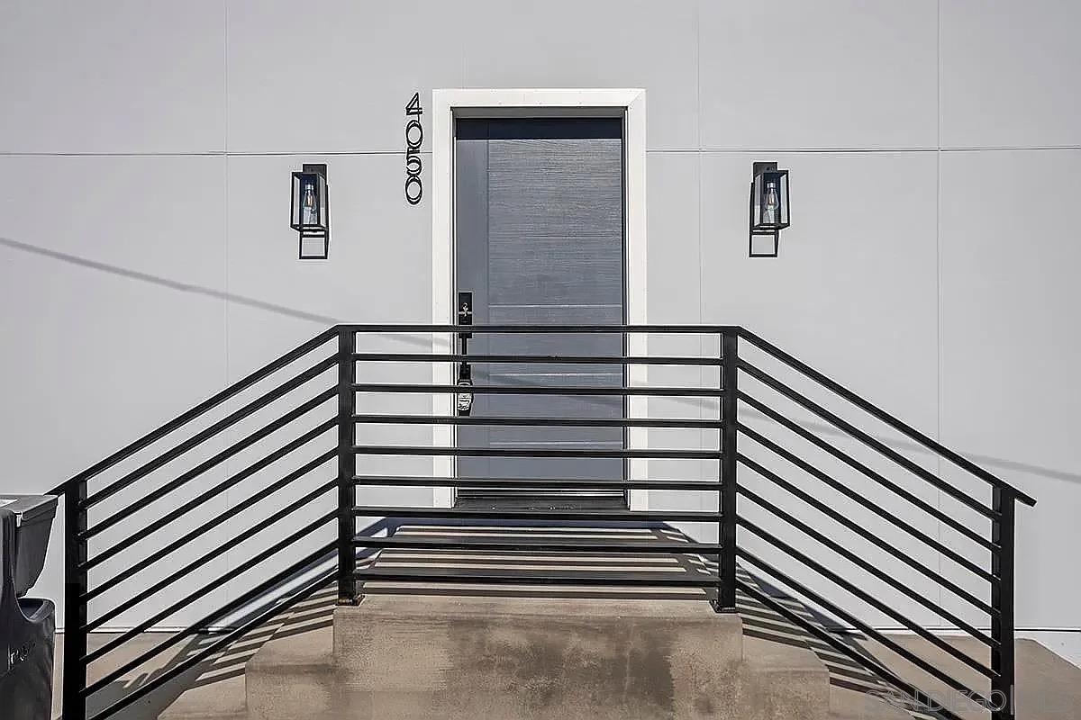 Detail Gallery Image 2 of 27 For 4050  Cherokee, San Diego,  CA 92104 - 2 Beds | 1 Baths