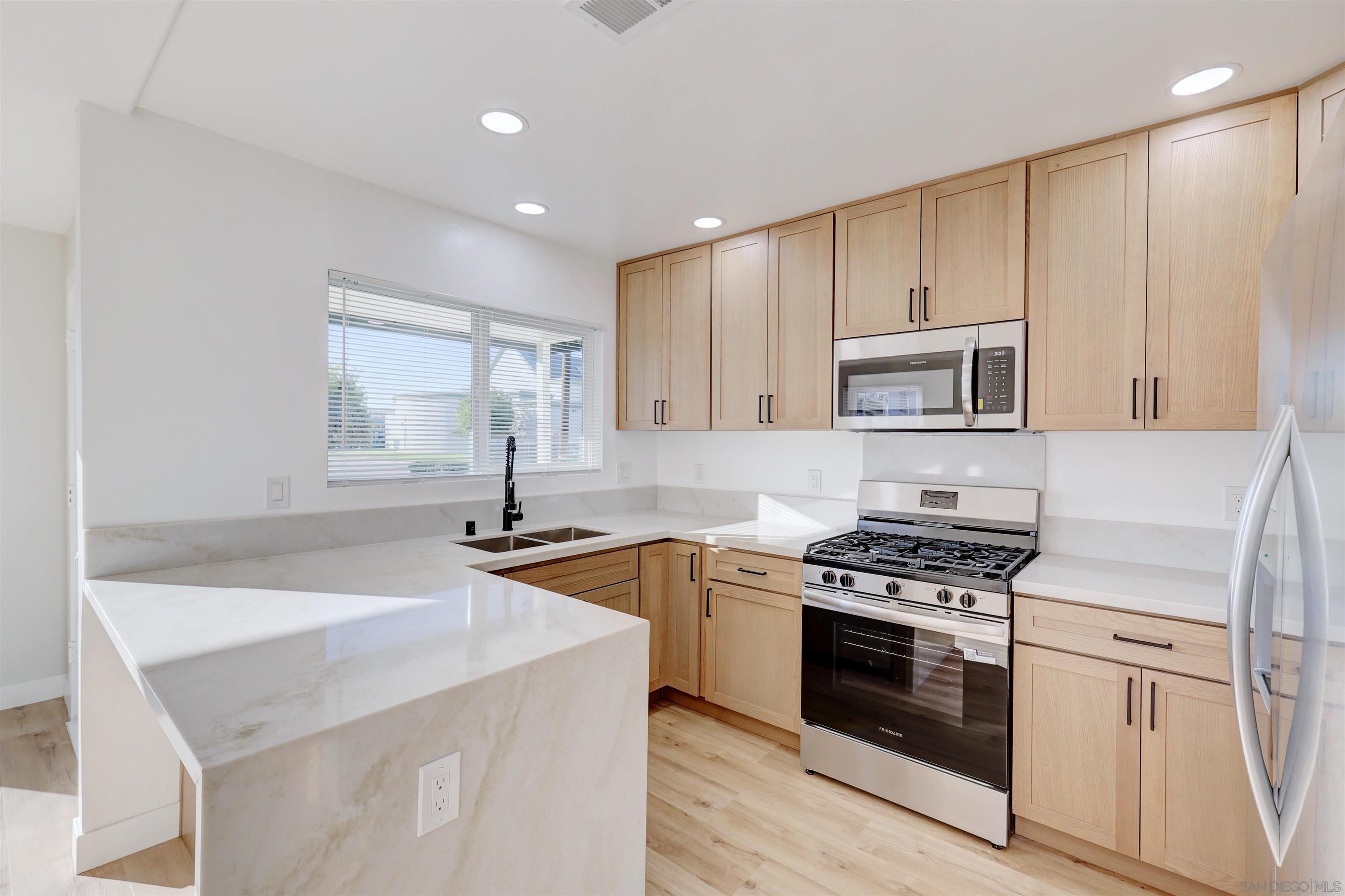 Detail Gallery Image 4 of 39 For 503 N Prescott Ave, El Cajon,  CA 92020 - 3 Beds | 2 Baths