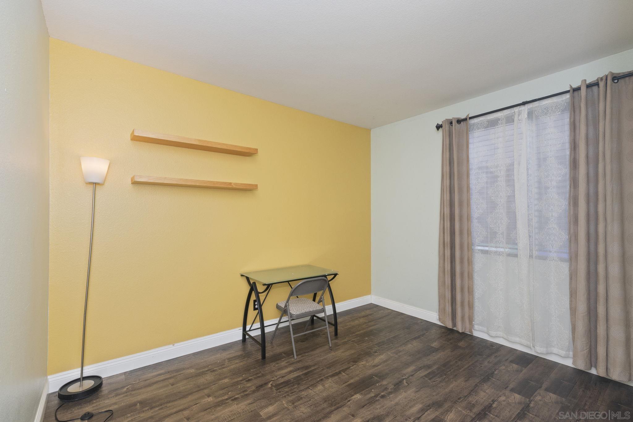 Detail Gallery Image 14 of 75 For 11927  Dapple Way, San Diego,  CA 92128 - 4 Beds | 3 Baths