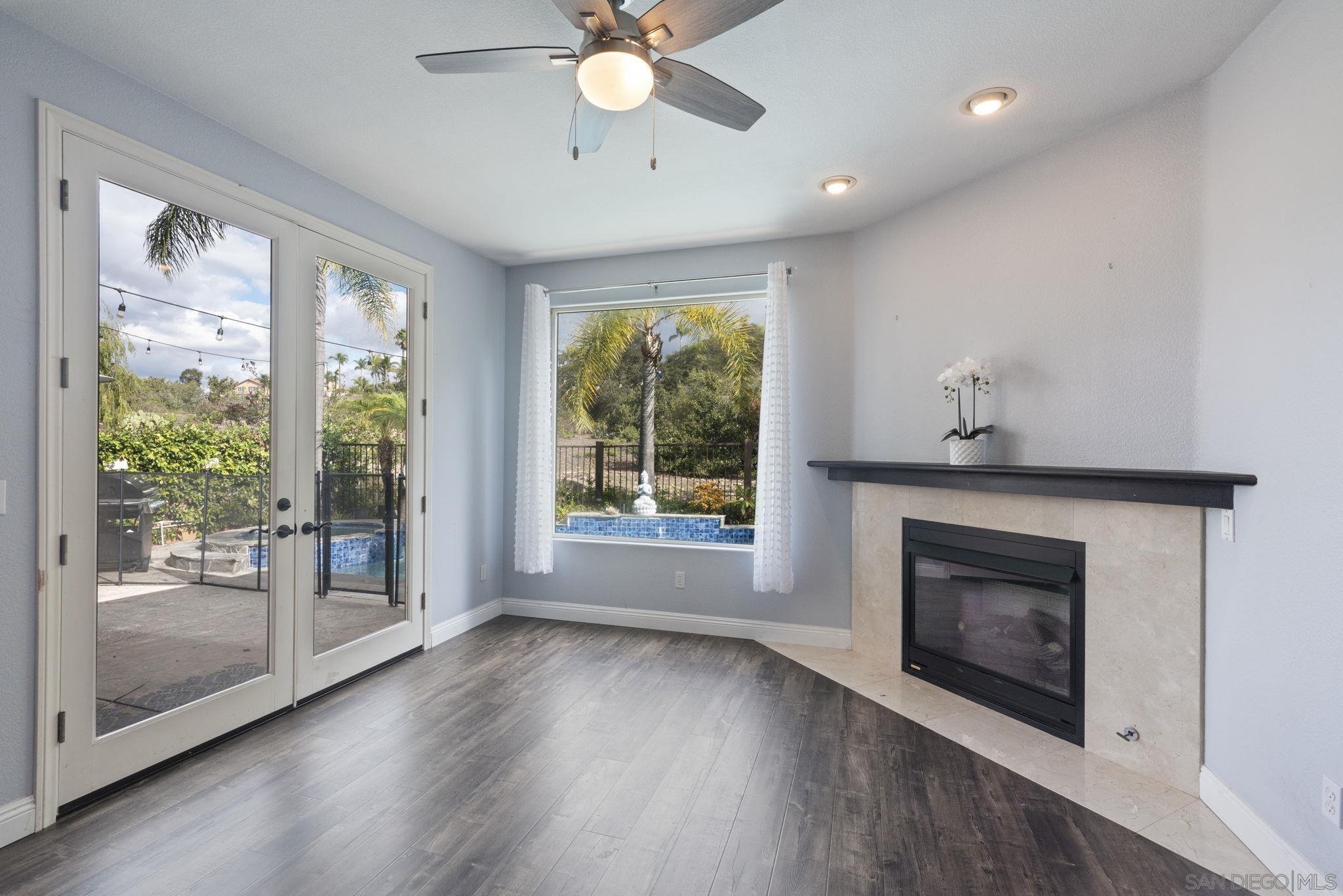 Detail Gallery Image 31 of 75 For 11927  Dapple Way, San Diego,  CA 92128 - 4 Beds | 3 Baths