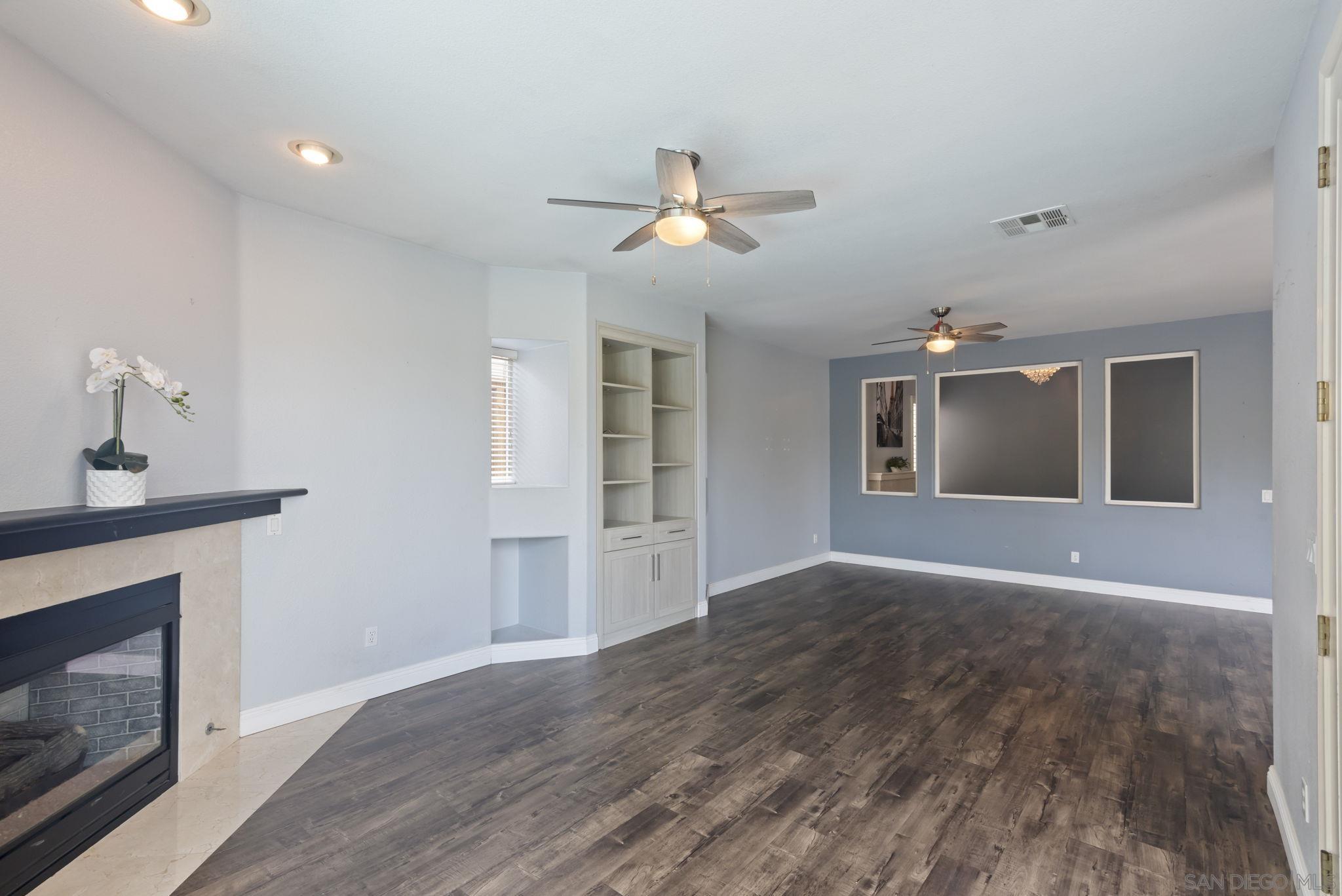 Detail Gallery Image 32 of 75 For 11927  Dapple Way, San Diego,  CA 92128 - 4 Beds | 3 Baths