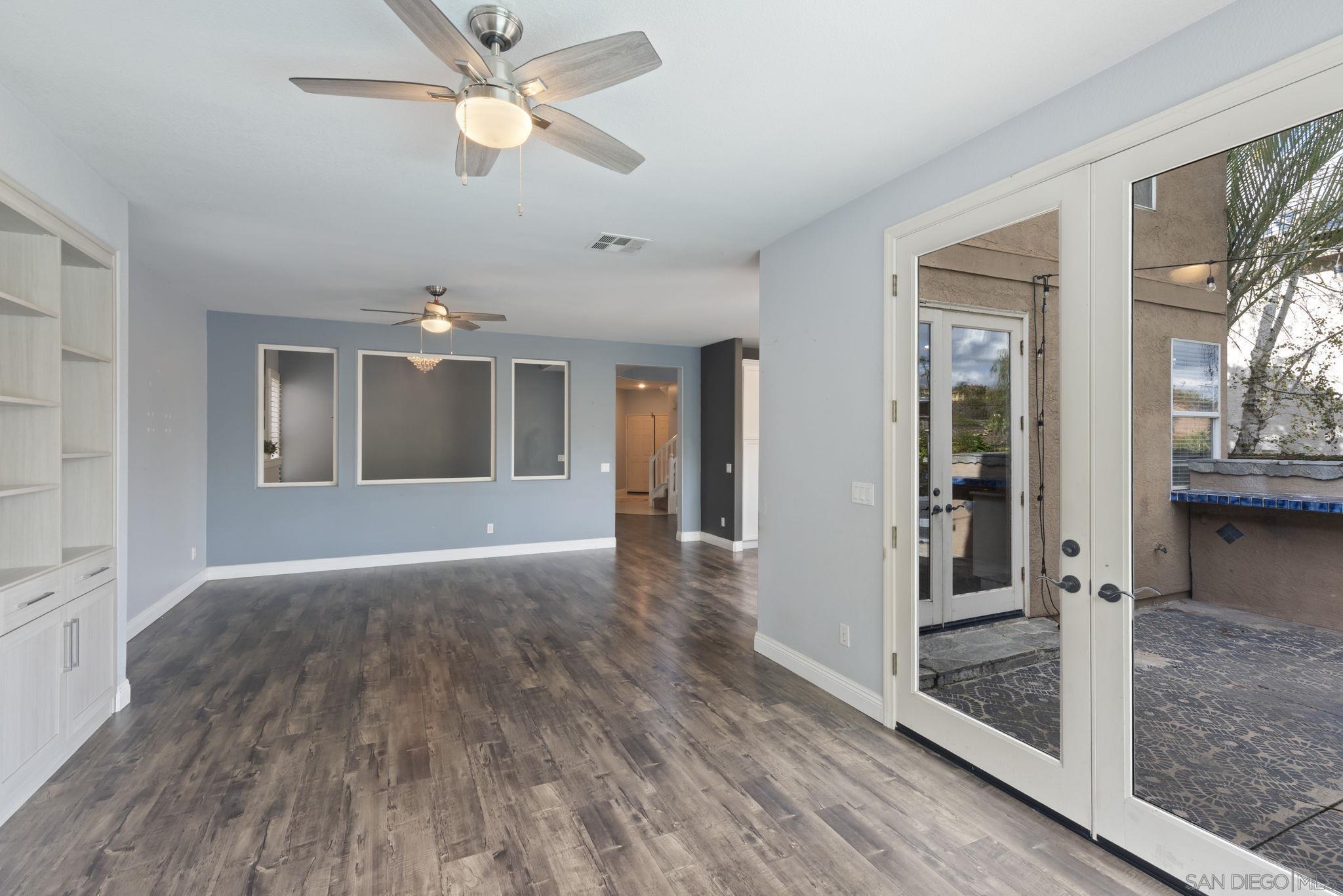 Detail Gallery Image 34 of 75 For 11927  Dapple Way, San Diego,  CA 92128 - 4 Beds | 3 Baths