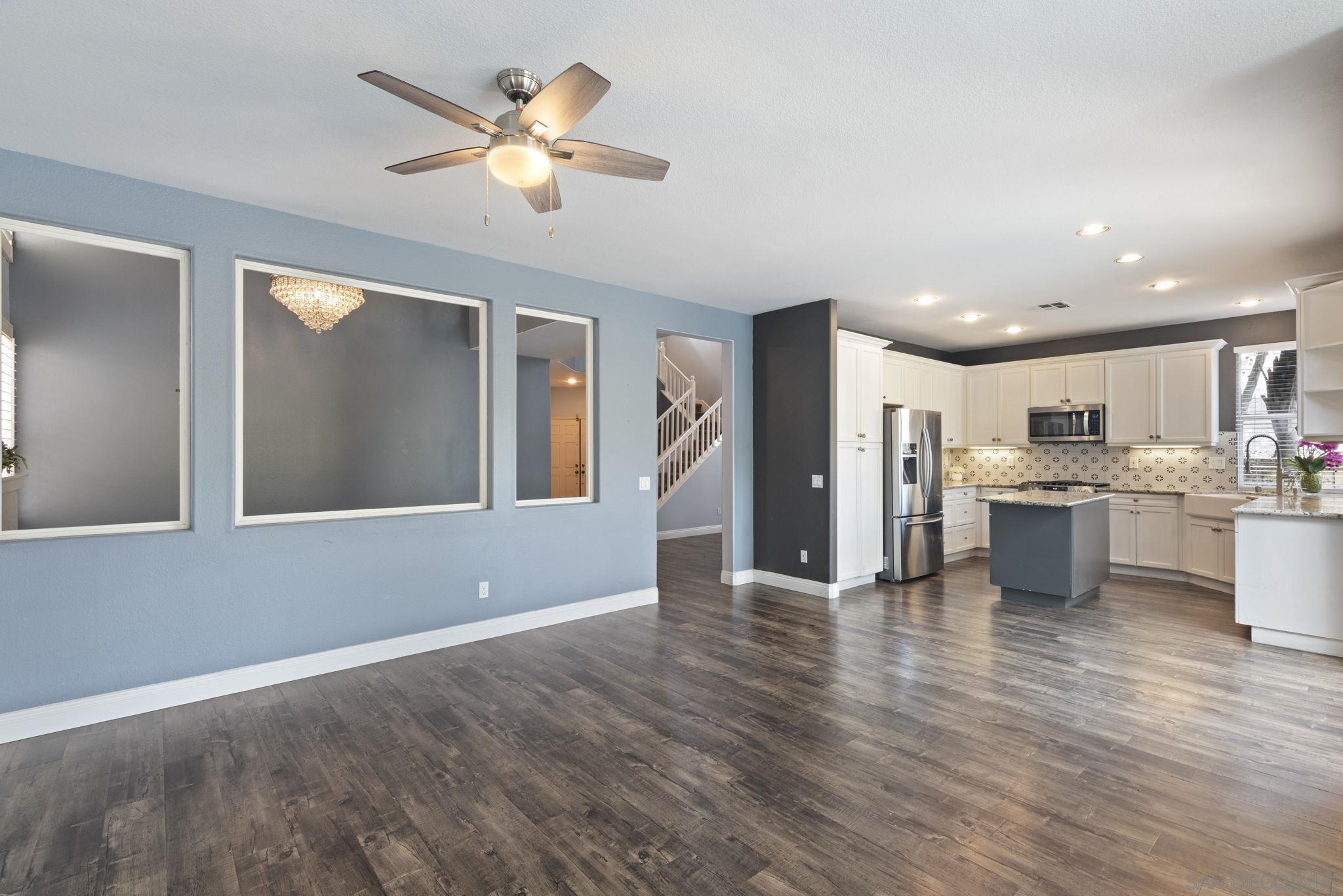 Detail Gallery Image 37 of 75 For 11927  Dapple Way, San Diego,  CA 92128 - 4 Beds | 3 Baths