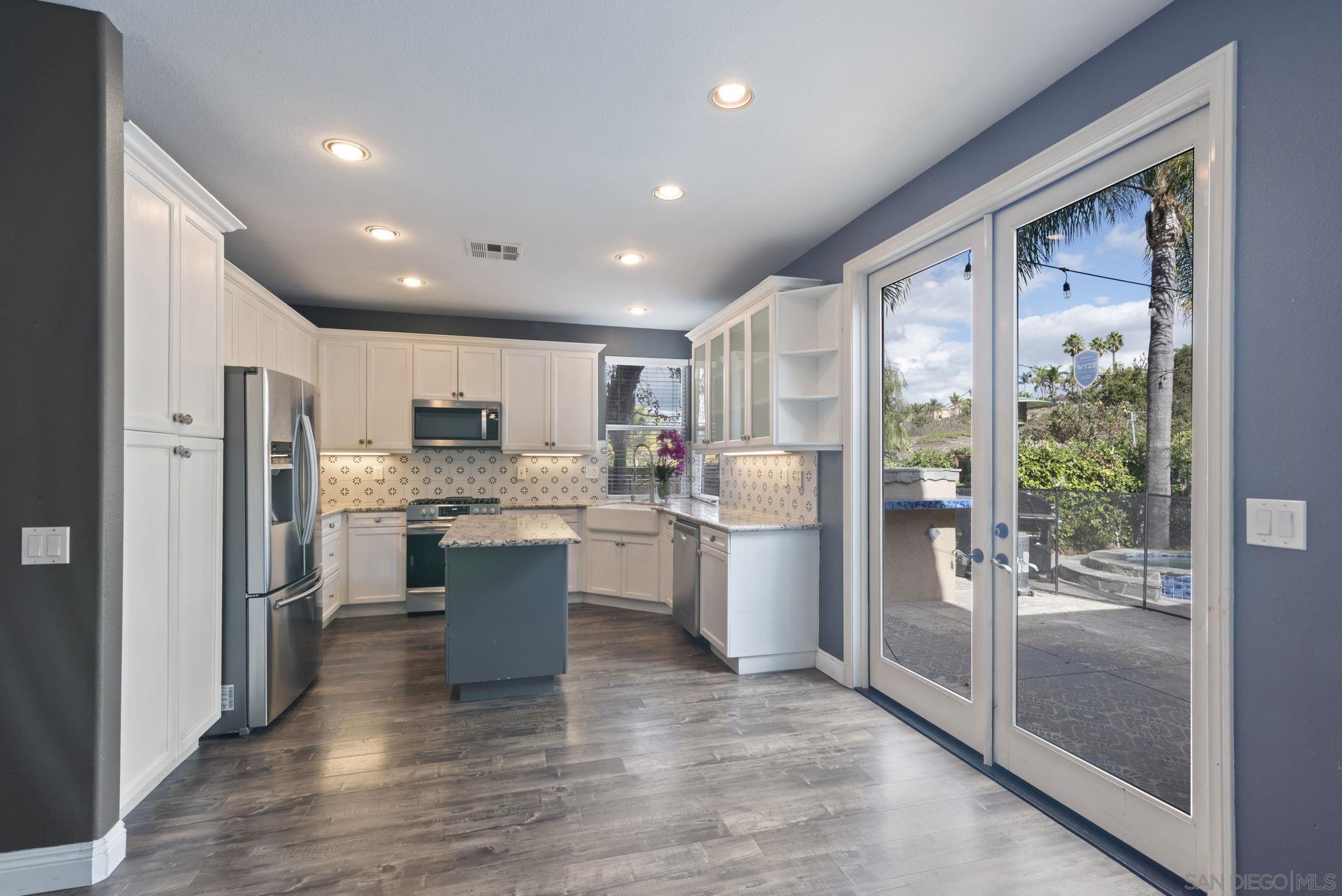 Detail Gallery Image 39 of 75 For 11927  Dapple Way, San Diego,  CA 92128 - 4 Beds | 3 Baths