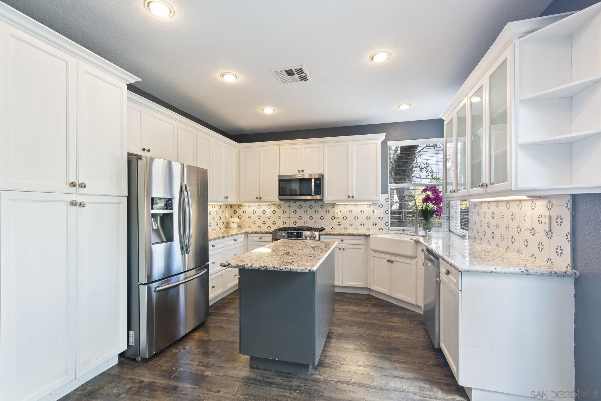 Detail Gallery Image 40 of 75 For 11927  Dapple Way, San Diego,  CA 92128 - 4 Beds | 3 Baths