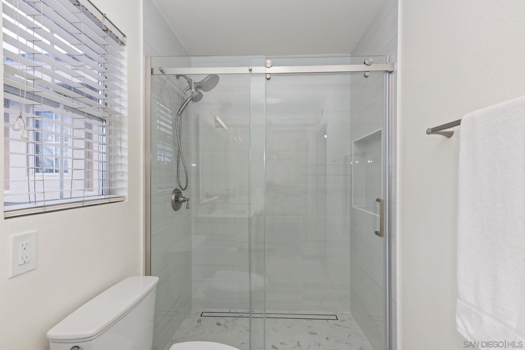 Detail Gallery Image 55 of 75 For 11927  Dapple Way, San Diego,  CA 92128 - 4 Beds | 3 Baths