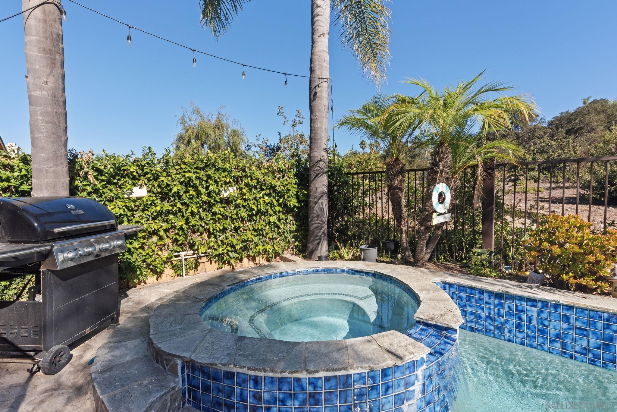 Detail Gallery Image 71 of 75 For 11927  Dapple Way, San Diego,  CA 92128 - 4 Beds | 3 Baths