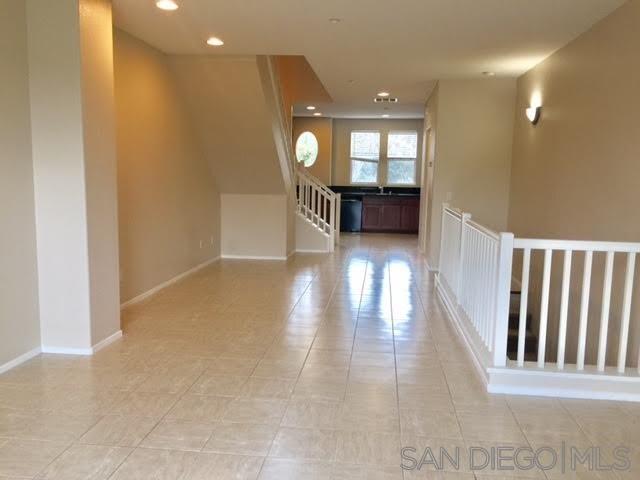 Detail Gallery Image 6 of 30 For 1386  Dandelion Way, San Marcos,  CA 92078 - 3 Beds | 3/1 Baths