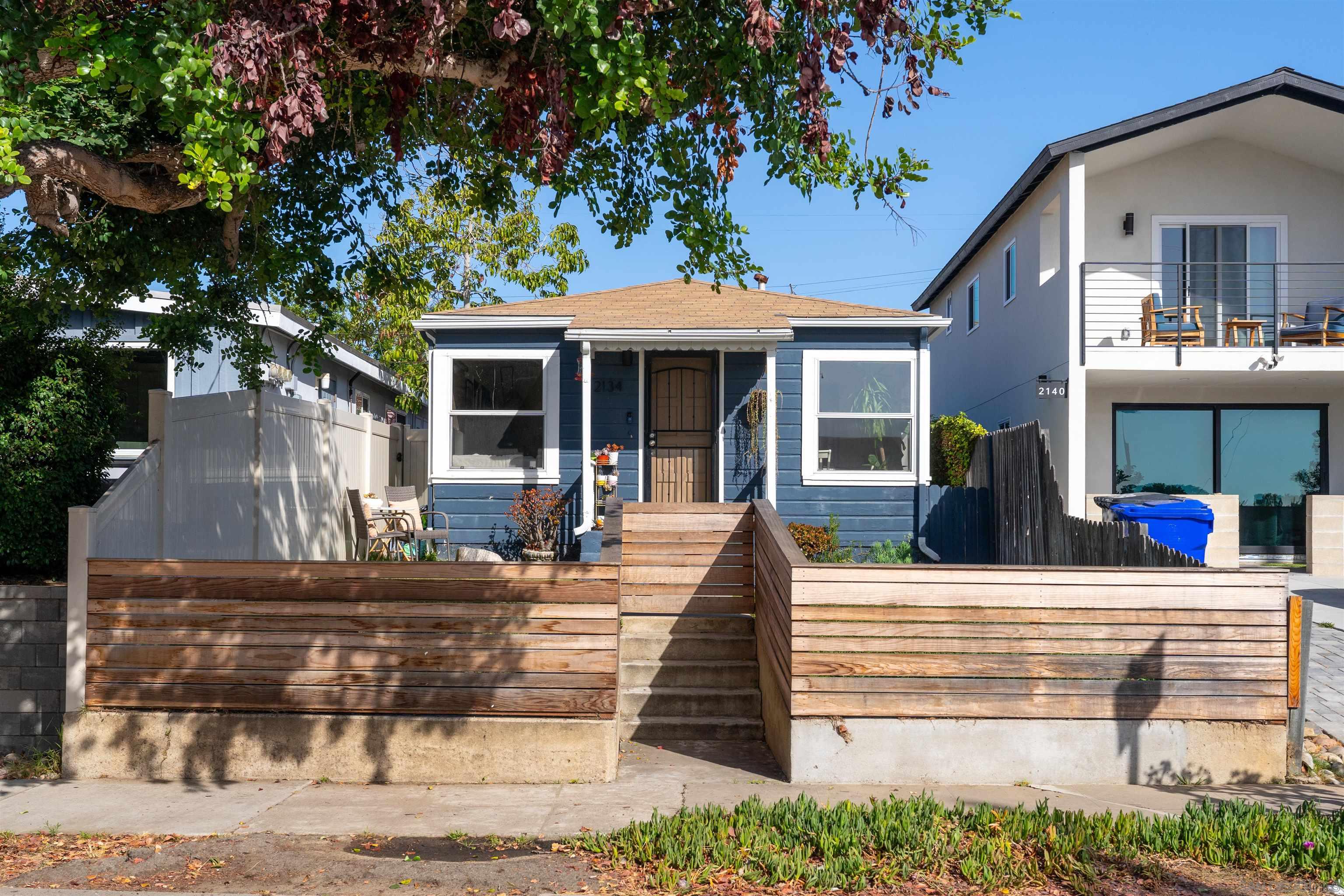 Front Image Thumbnail for SD250043829