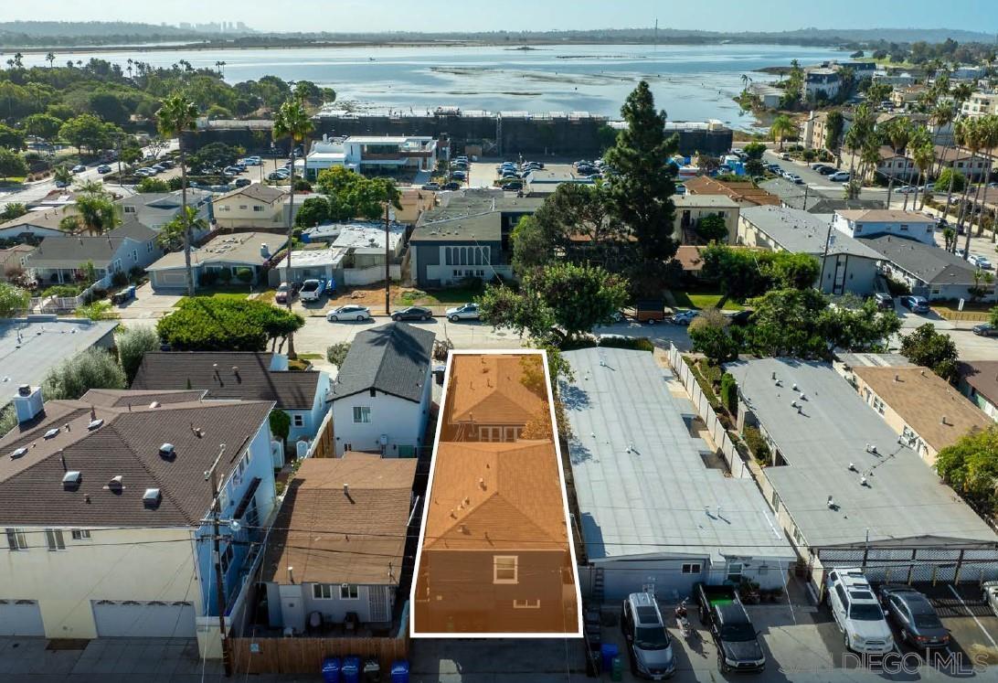 Detail Gallery Image 33 of 41 For 2136  Reed St, San Diego,  CA 92109 - – Beds | – Baths