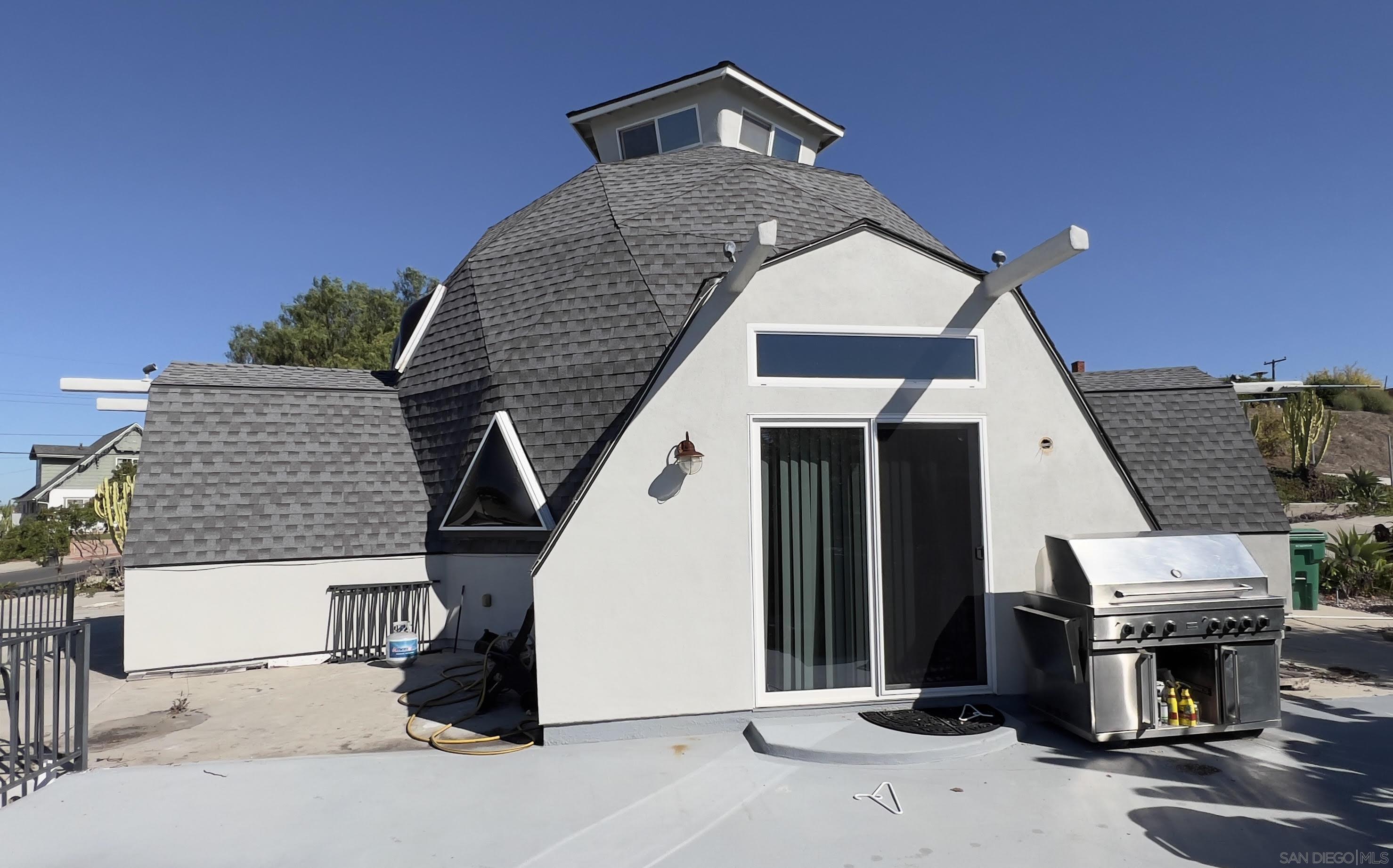 Front Image Thumbnail for SD250043830