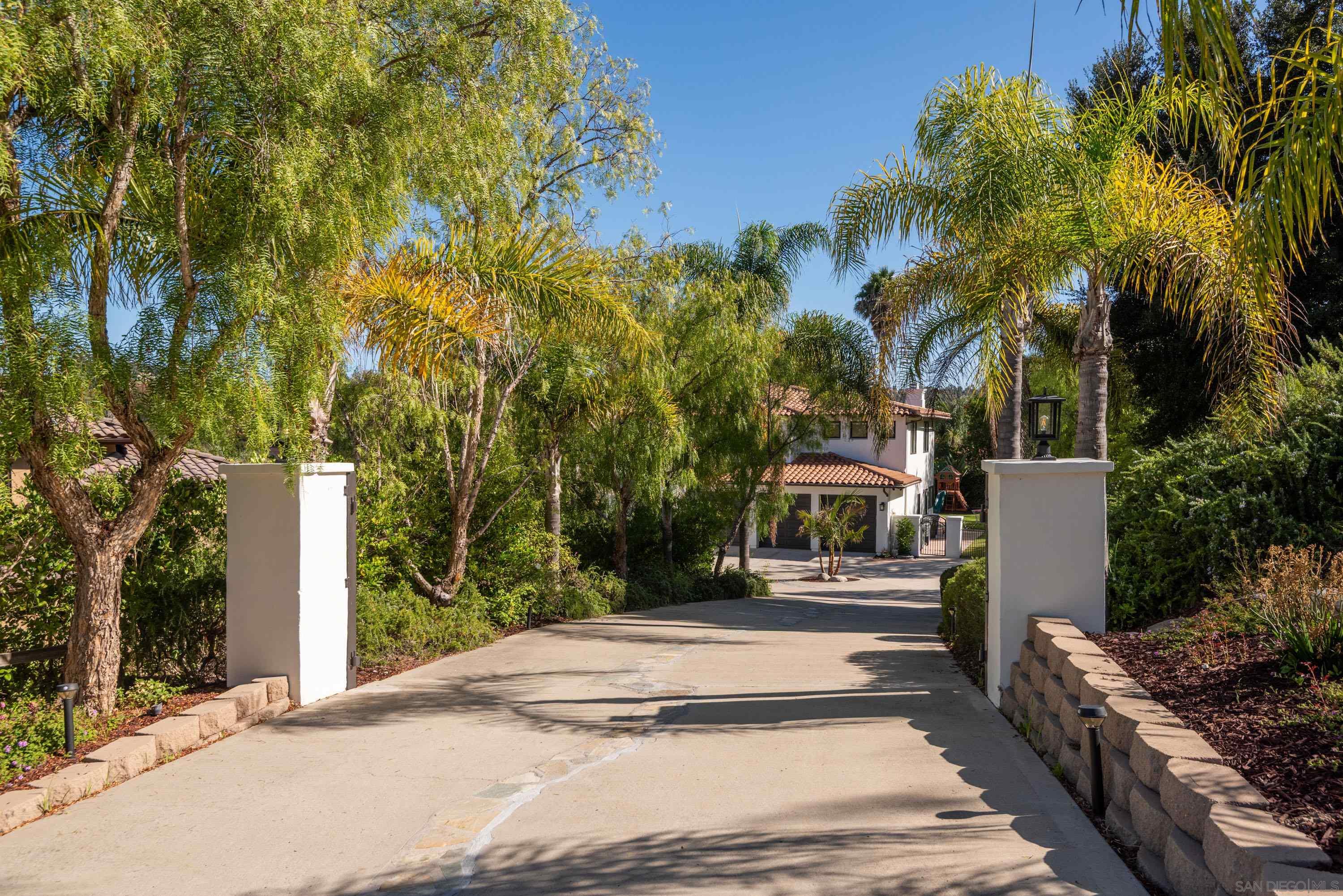 Detail Gallery Image 68 of 74 For 2815  Santa Fe Vista Ct, Encinitas,  CA 92024 - 5 Beds | 4/1 Baths