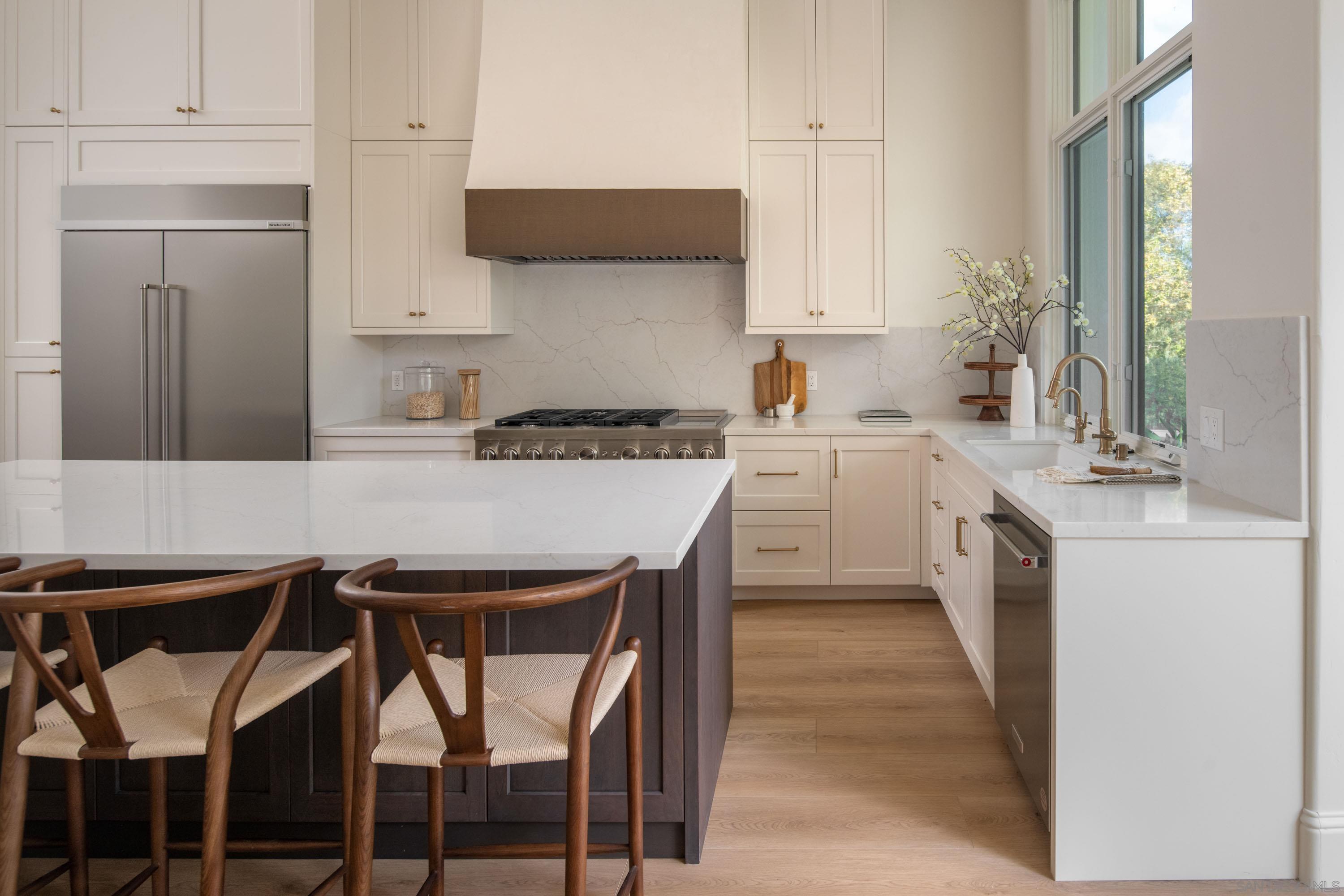 Detail Gallery Image 9 of 74 For 2815  Santa Fe Vista Ct, Encinitas,  CA 92024 - 5 Beds | 4/1 Baths