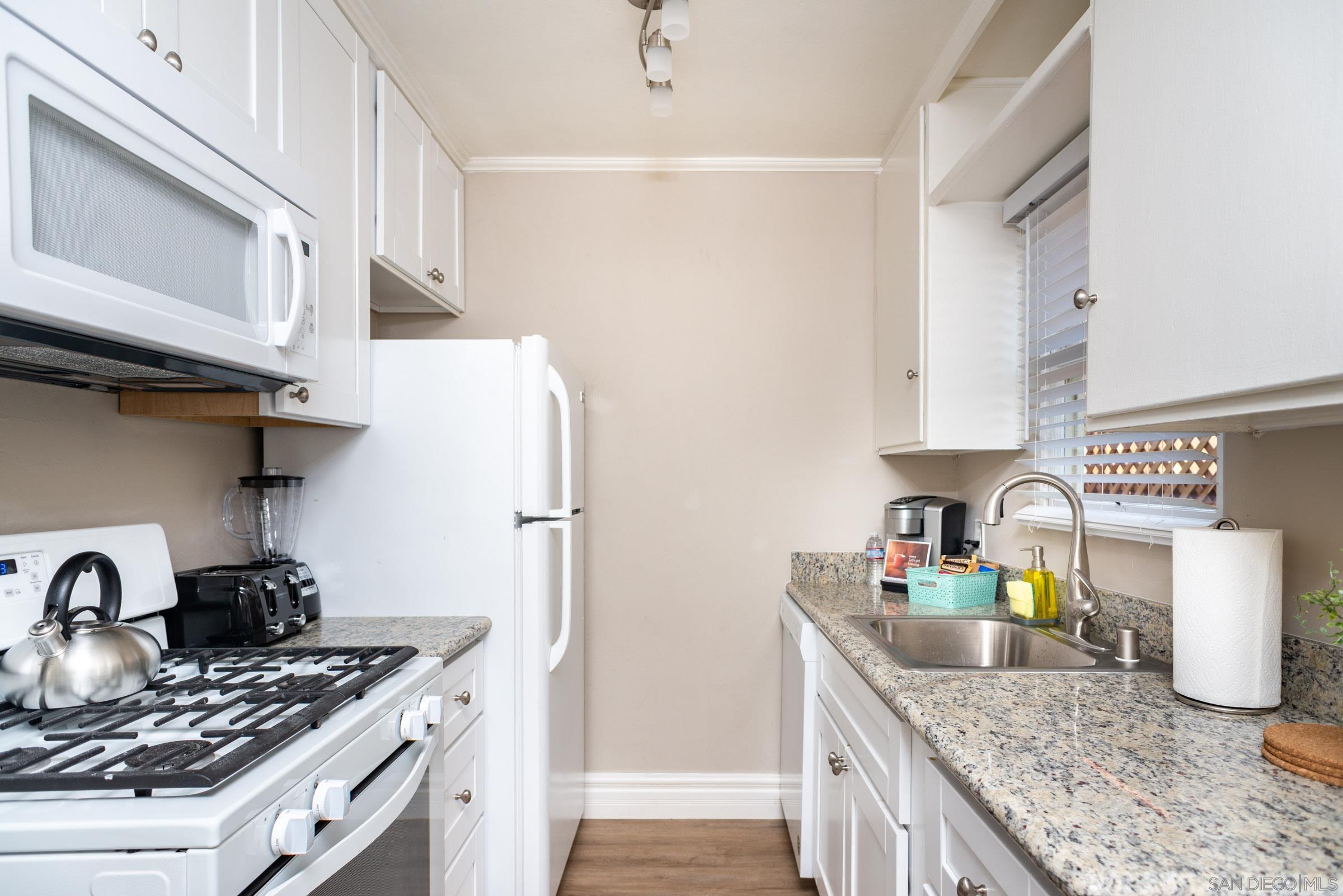 Detail Gallery Image 9 of 24 For 2646-2650  Juan Street, San Diego,  CA 92110 - – Beds | – Baths