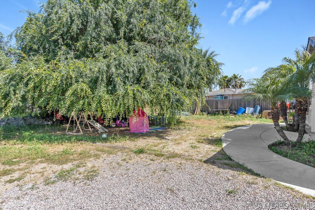 Detail Gallery Image 16 of 24 For 108  East Dr, Vista,  CA 92083 - 2 Beds | 1 Baths