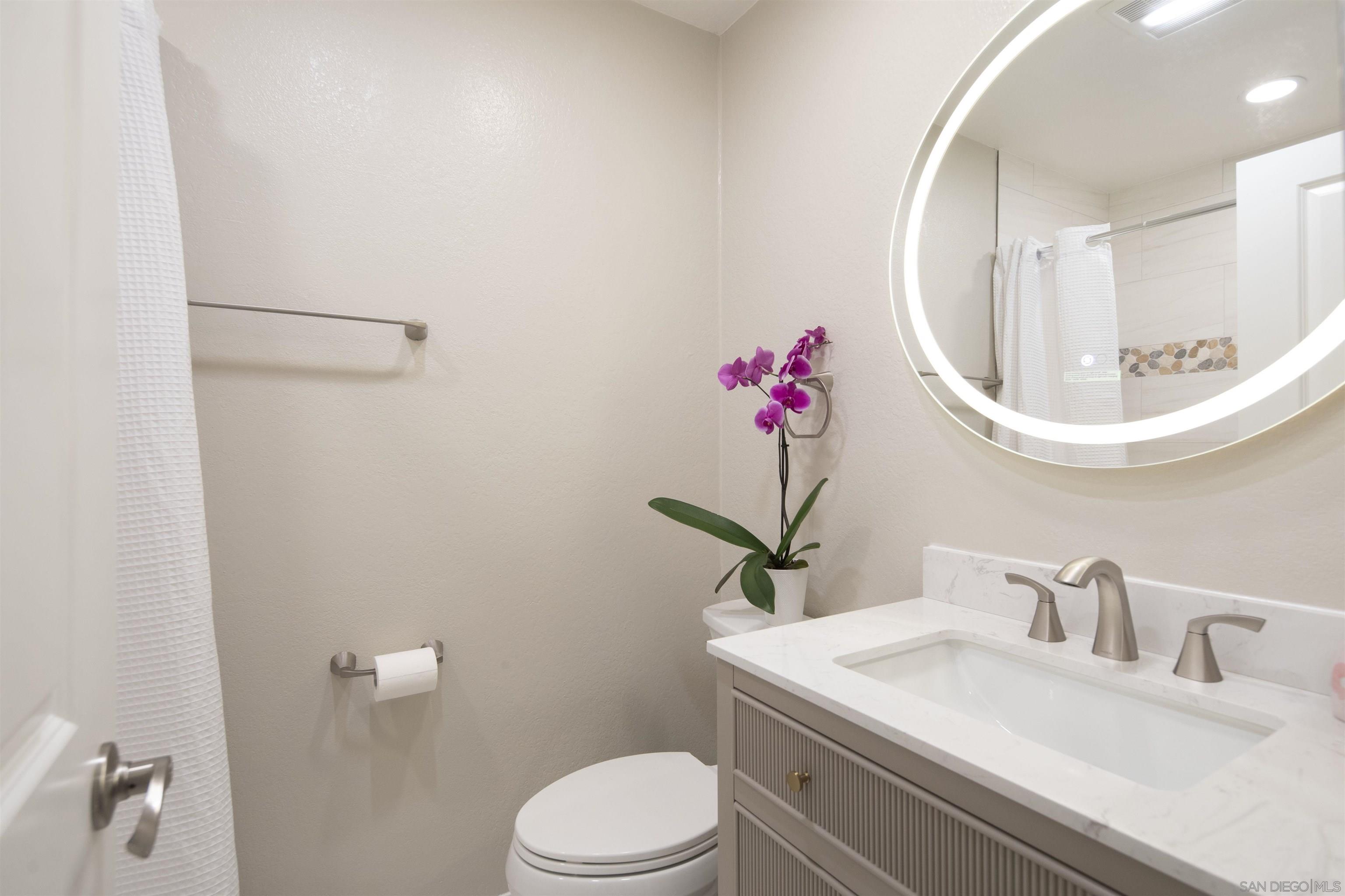 Detail Gallery Image 15 of 29 For 7228  Camino Degrazia  #270,  San Diego,  CA 92111 - 2 Beds | 2 Baths