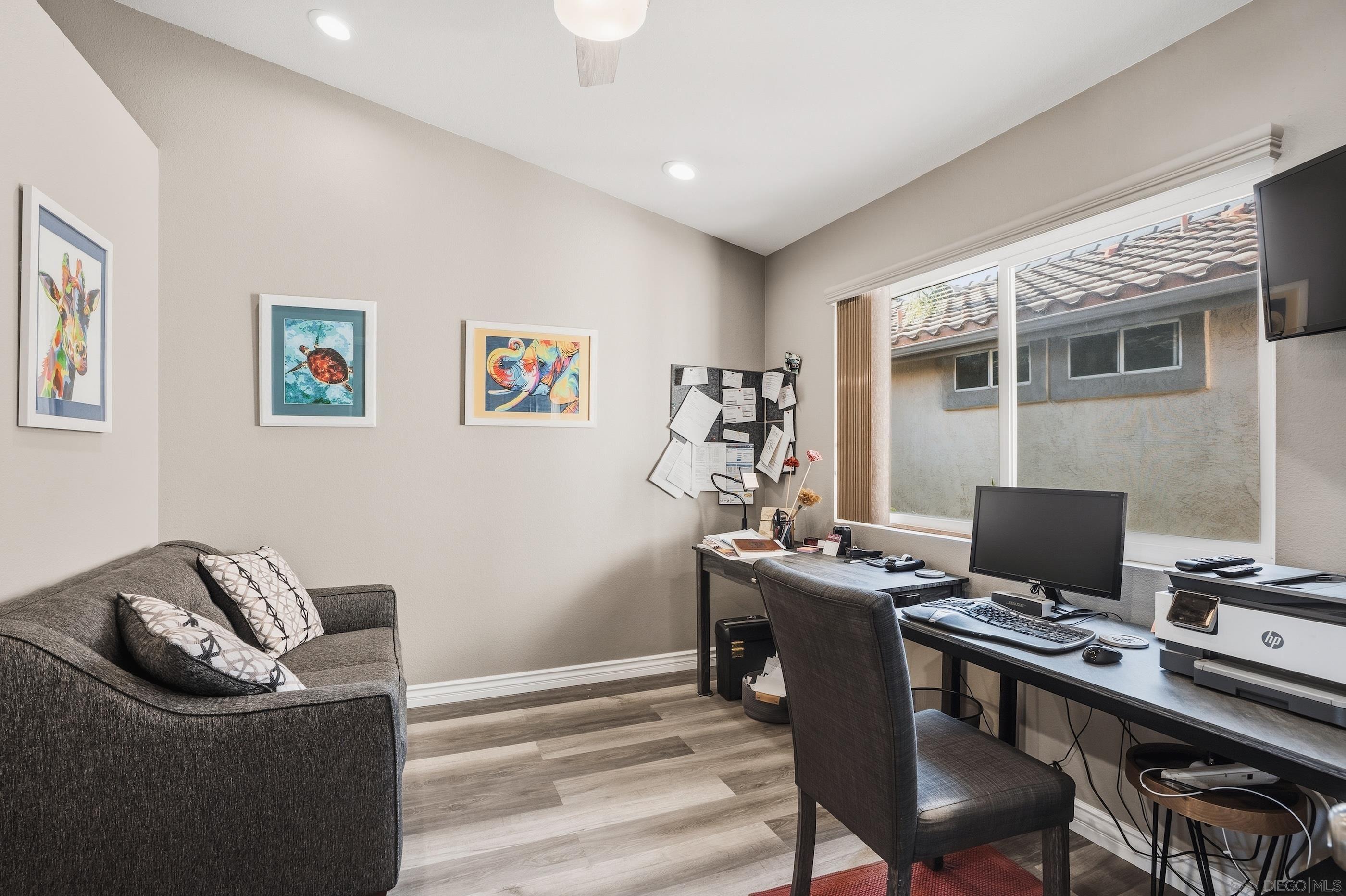 Detail Gallery Image 17 of 30 For 11382  via Rancho San Diego  #UNIT C,  El Cajon,  CA 92019 - 2 Beds | 2/1 Baths