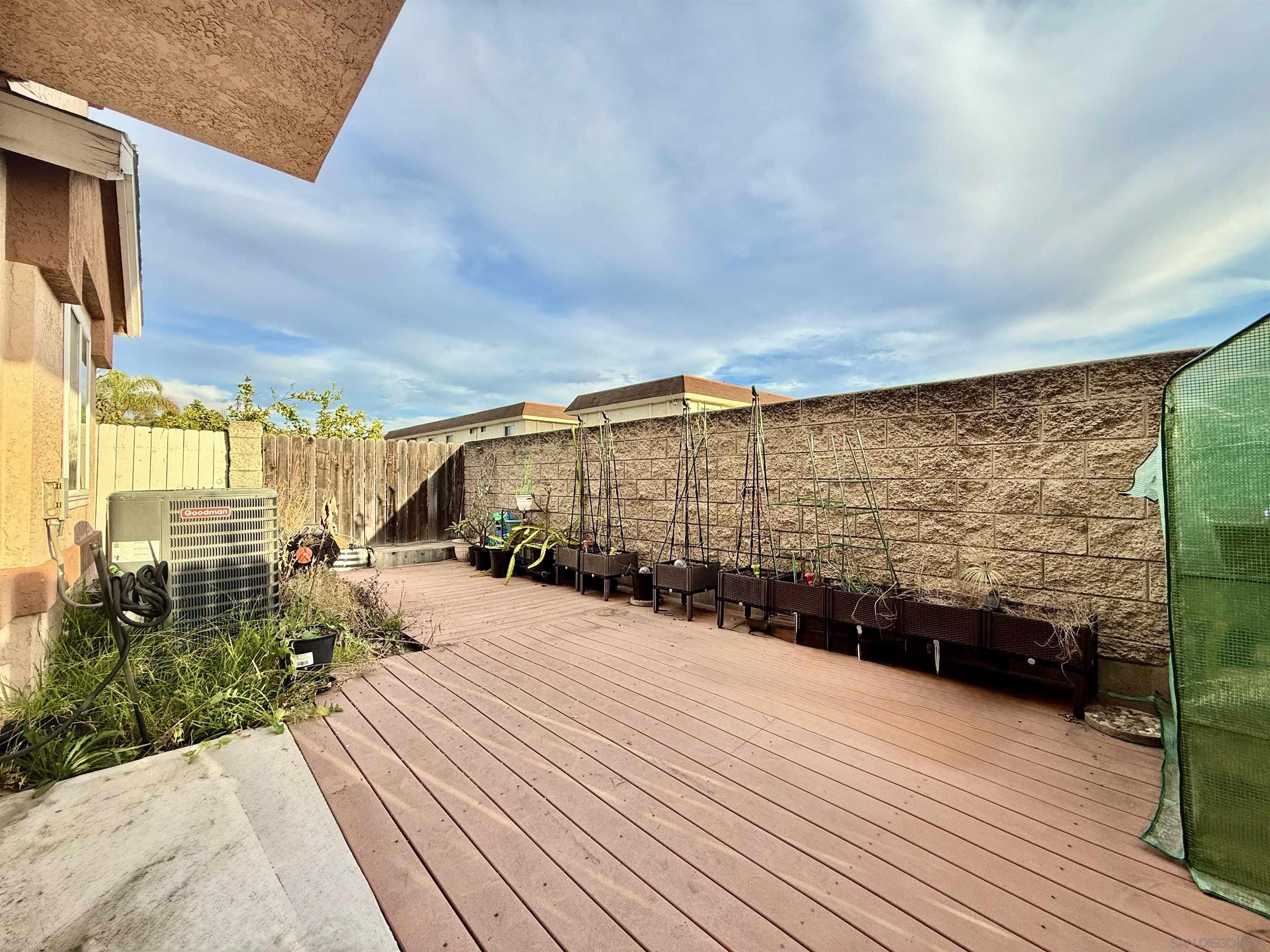 Detail Gallery Image 23 of 32 For 277  Oxford St  #G,  Chula Vista,  CA 91911 - 3 Beds | 2/1 Baths