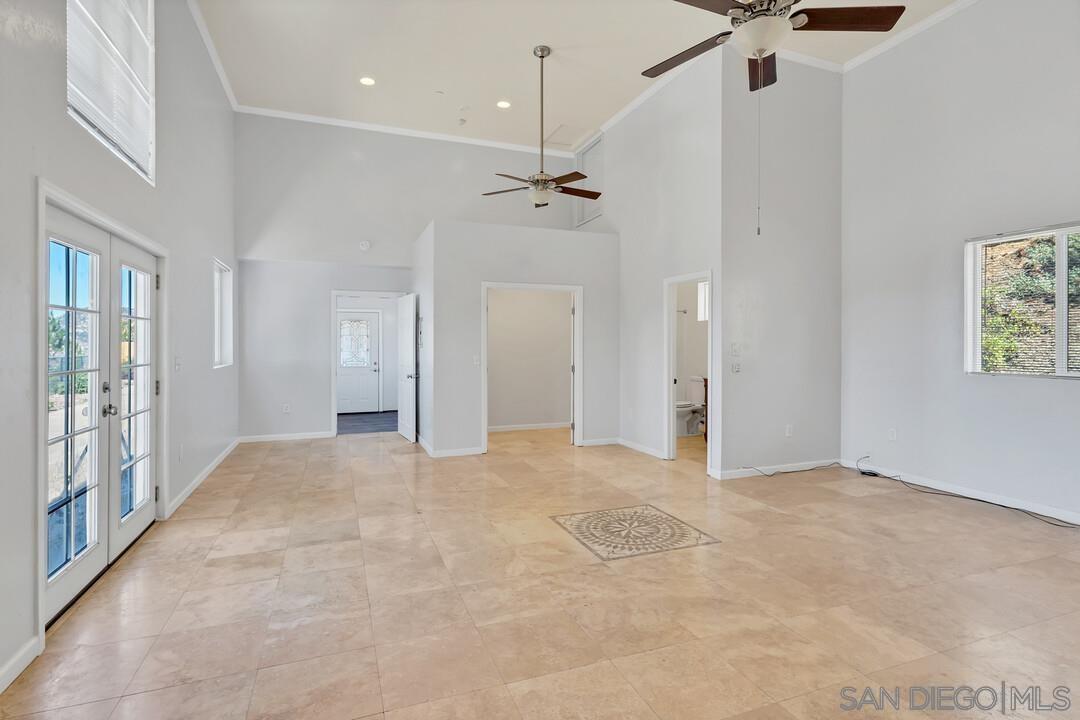 Detail Gallery Image 7 of 25 For 23611-13  Old Ranch Rd, Alpine,  CA 91901 - 7 Beds | 6 Baths