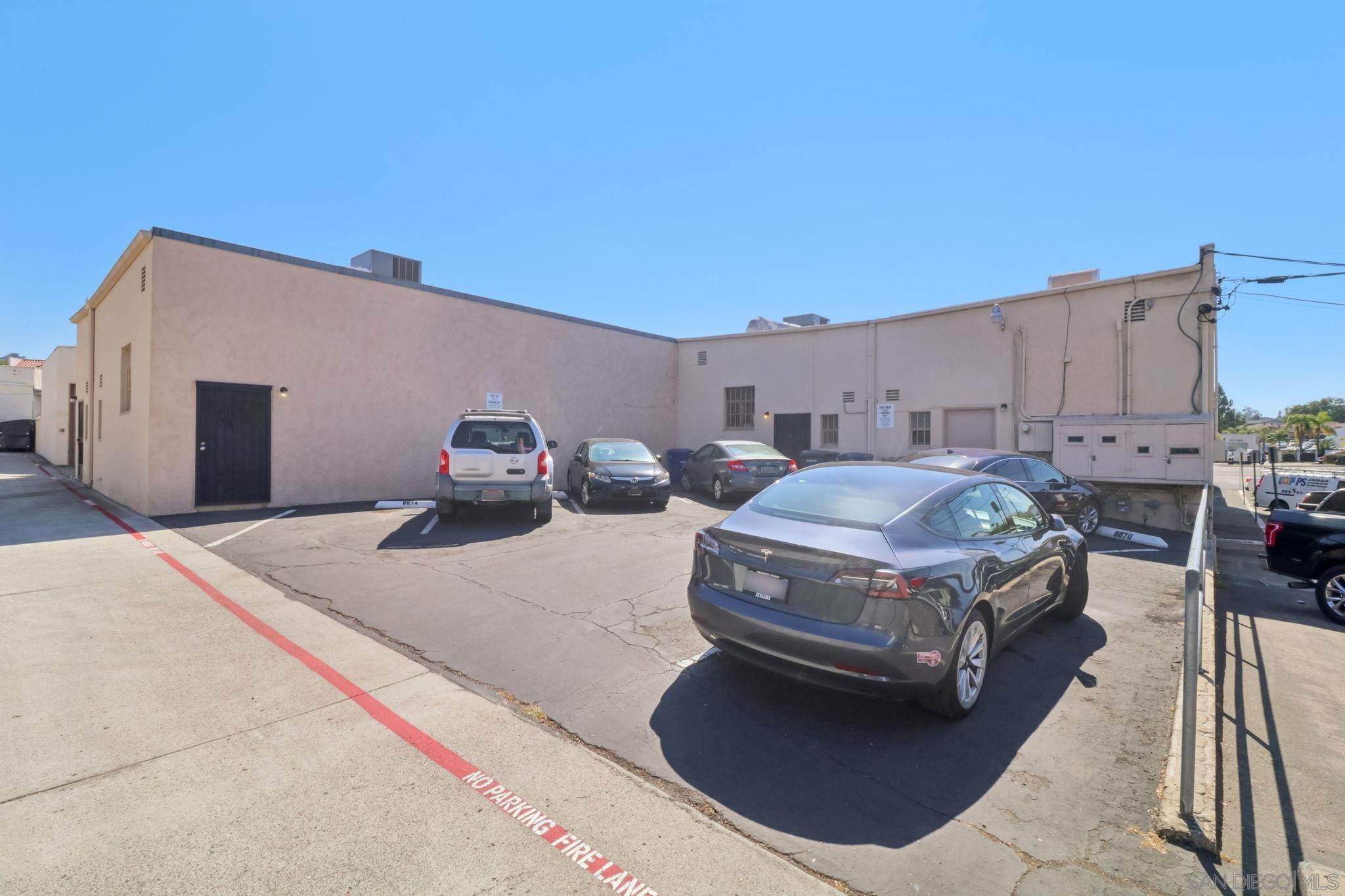 Detail Gallery Image 7 of 9 For 8870-78  La Mesa Blvd, La Mesa,  CA 91942 - – Beds | – Baths