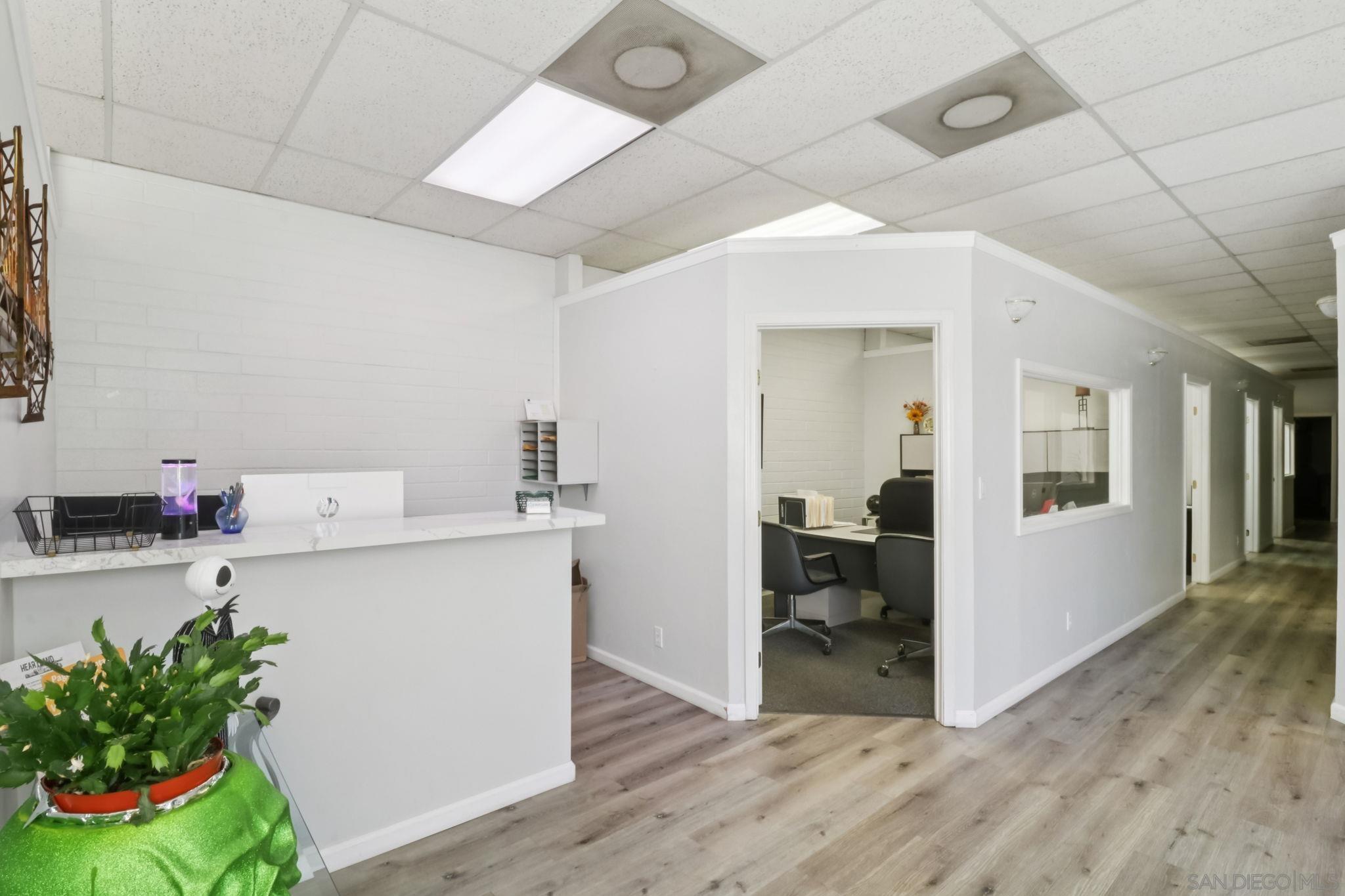 Detail Gallery Image 9 of 9 For 8870-78  La Mesa Blvd, La Mesa,  CA 91942 - – Beds | – Baths