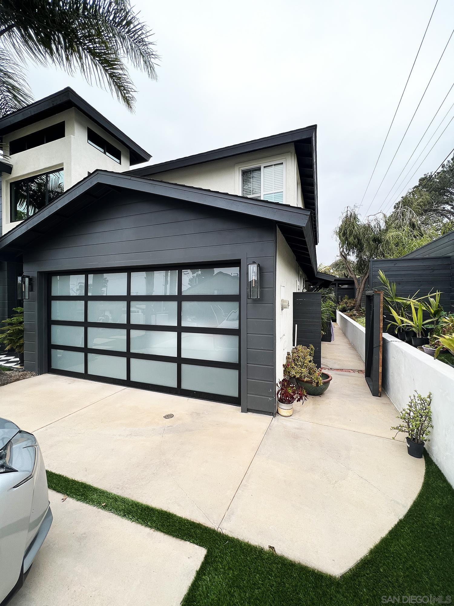 Front Image Thumbnail for SD250043889