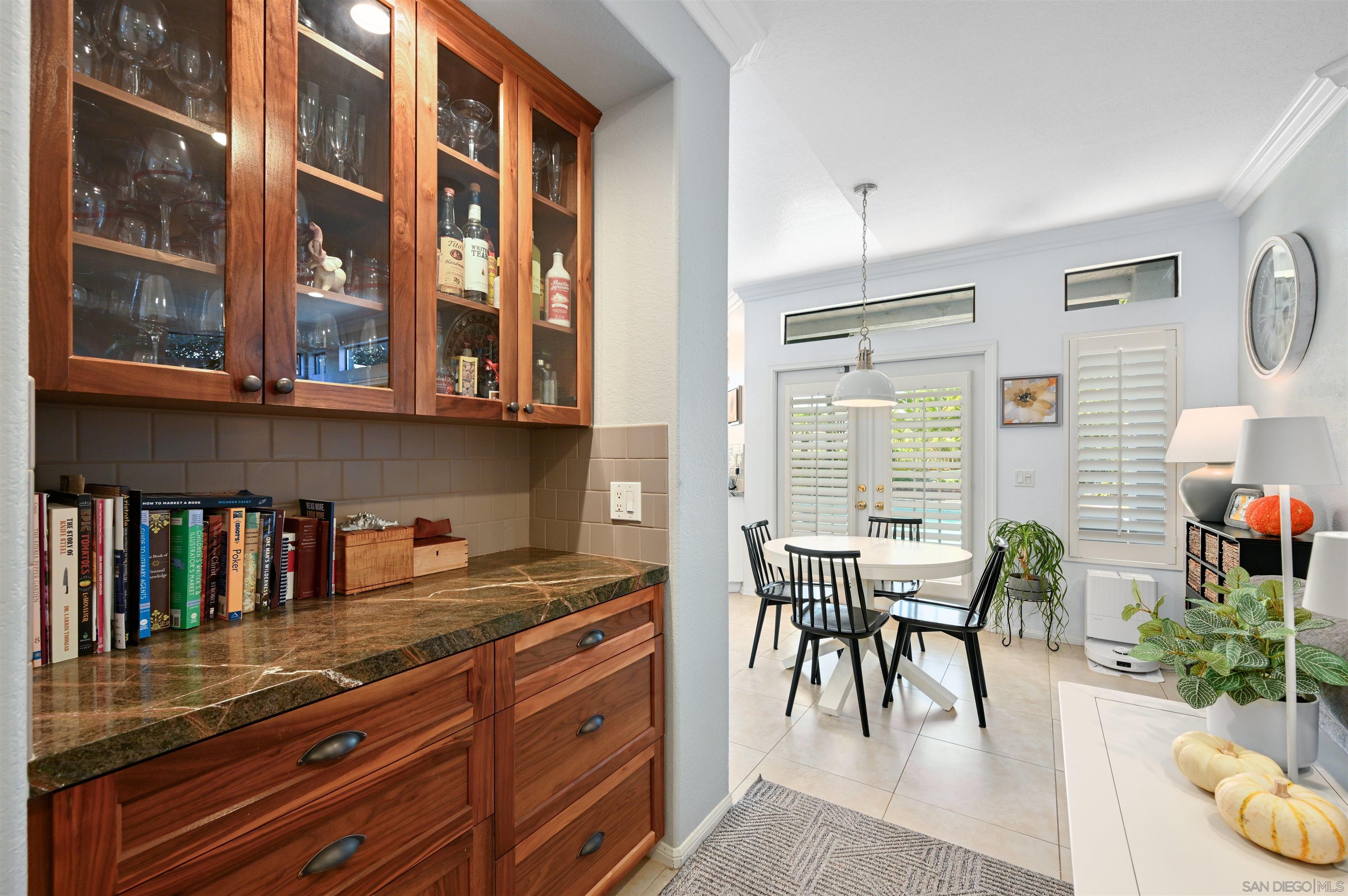 Detail Gallery Image 13 of 33 For 1914  Verde Glenn, El Cajon,  CA 92019 - 4 Beds | 2/1 Baths