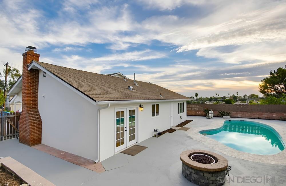 Detail Gallery Image 4 of 62 For 8670  Mellmanor Dr, La Mesa,  CA 91942 - 3 Beds | 3 Baths