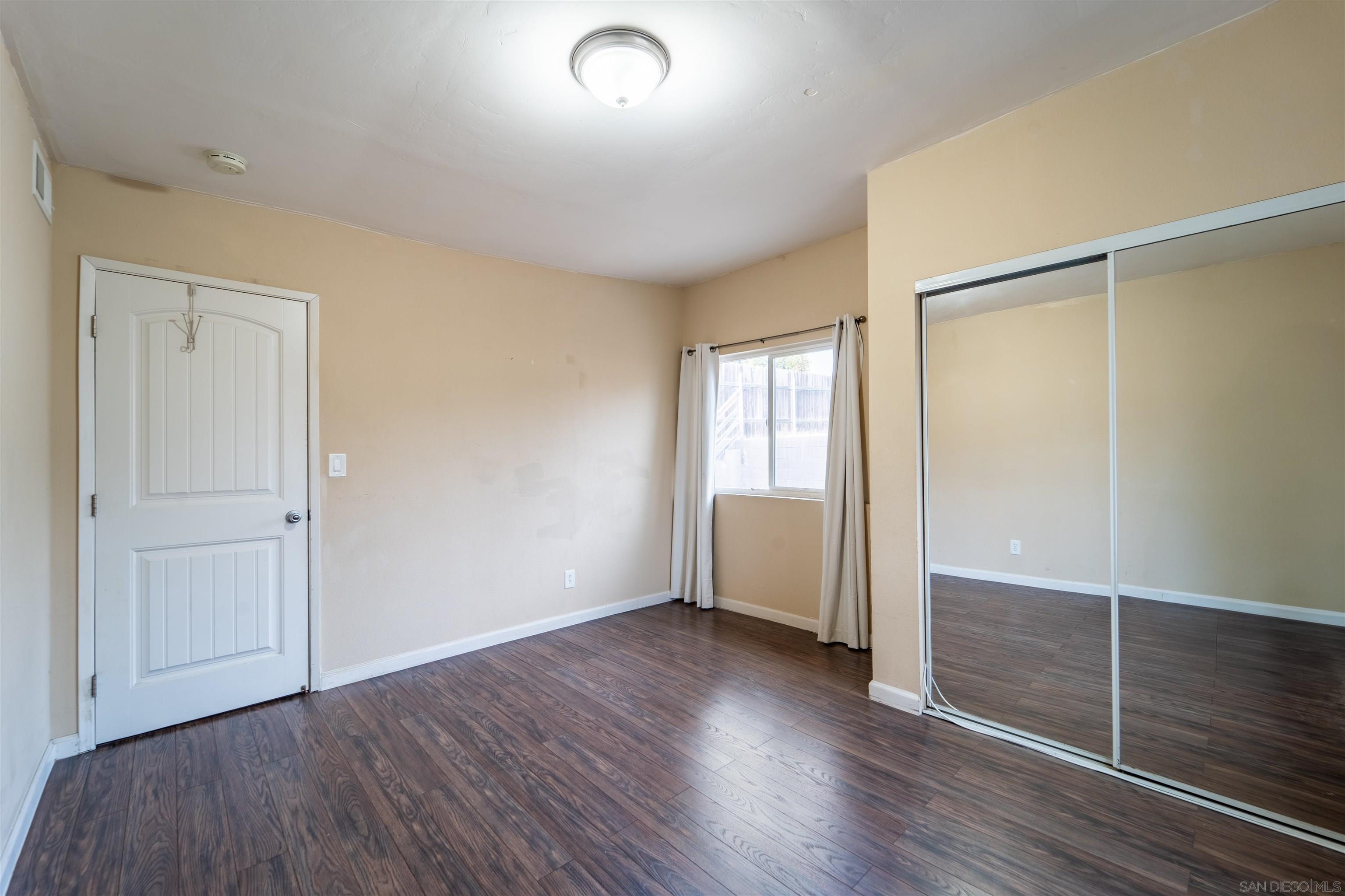 Detail Gallery Image 15 of 24 For 953  Barrett Ave, Chula Vista,  CA 91911 - 4 Beds | 2 Baths