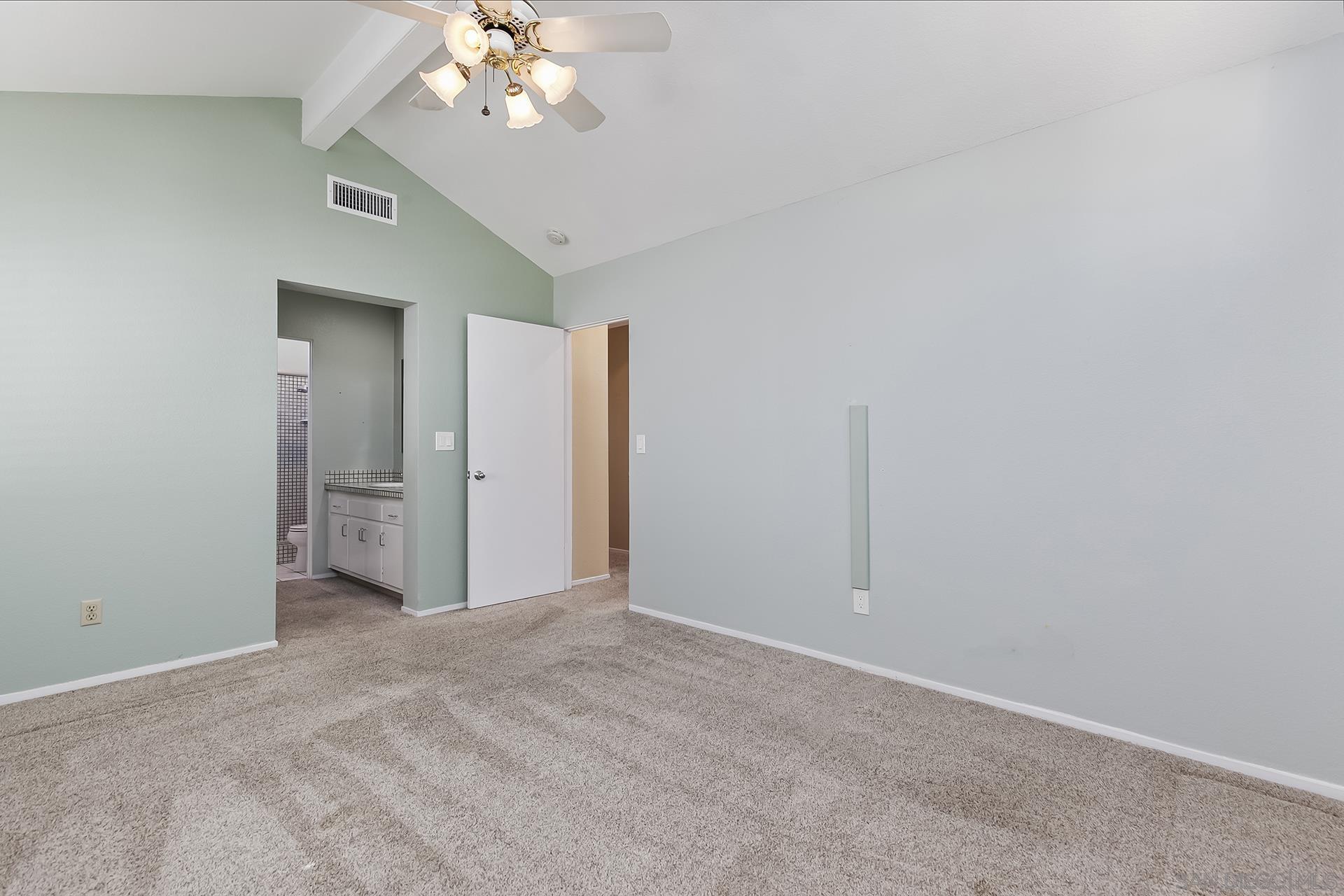 Detail Gallery Image 19 of 40 For 6317  Caminito Del Pastel, San Diego,  CA 92111 - 2 Beds | 2/1 Baths