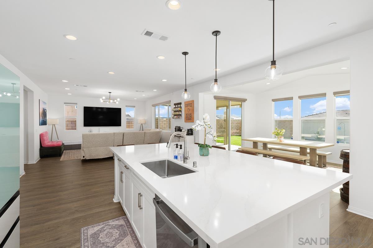 Detail Gallery Image 13 of 40 For 30407  Freeman Drive, Menifee,  CA 92584 - 4 Beds | 3 Baths