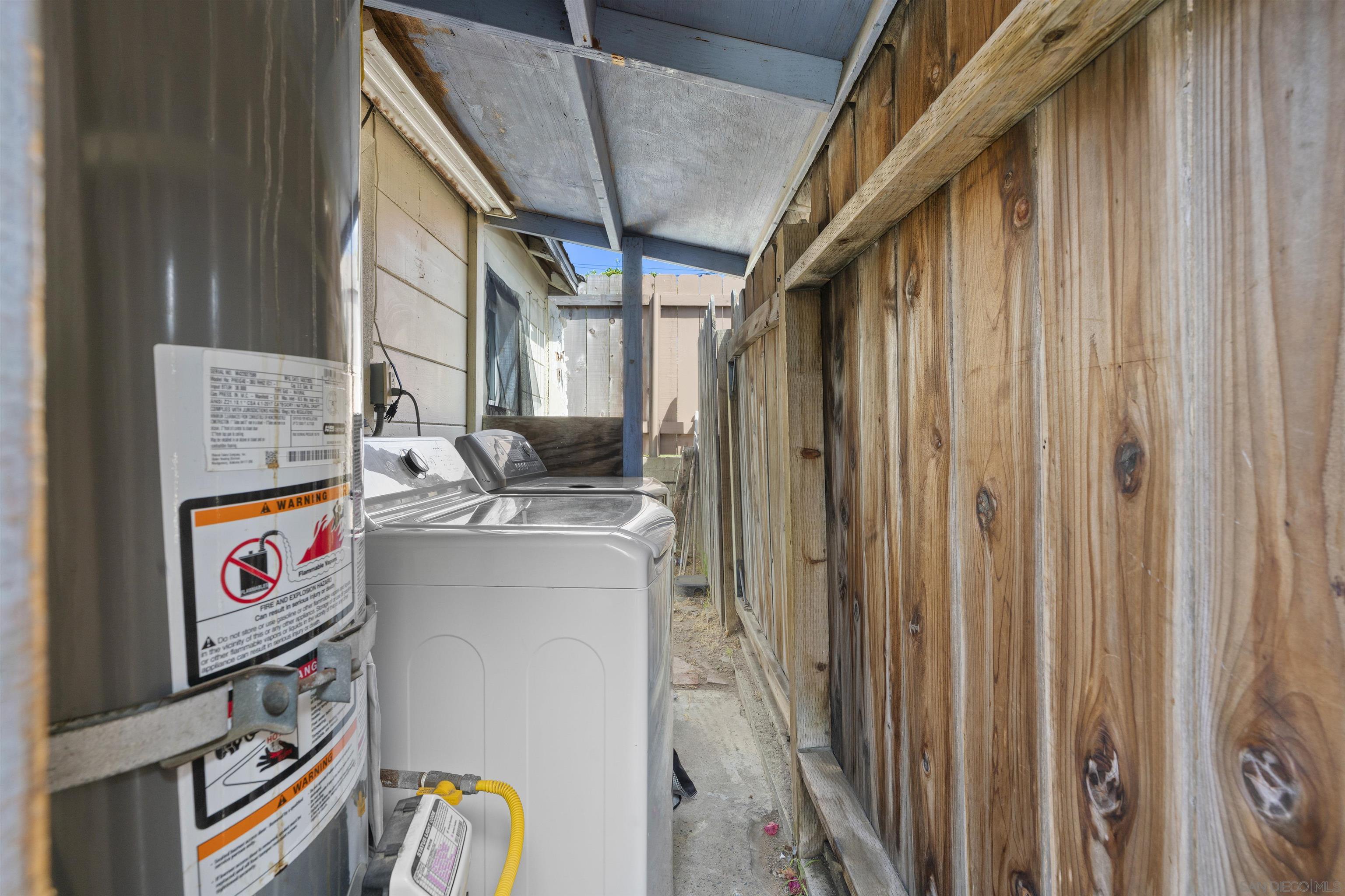 Detail Gallery Image 14 of 25 For 2615  Clovis Street, San Diego,  CA 92107 - 2 Beds | 2 Baths