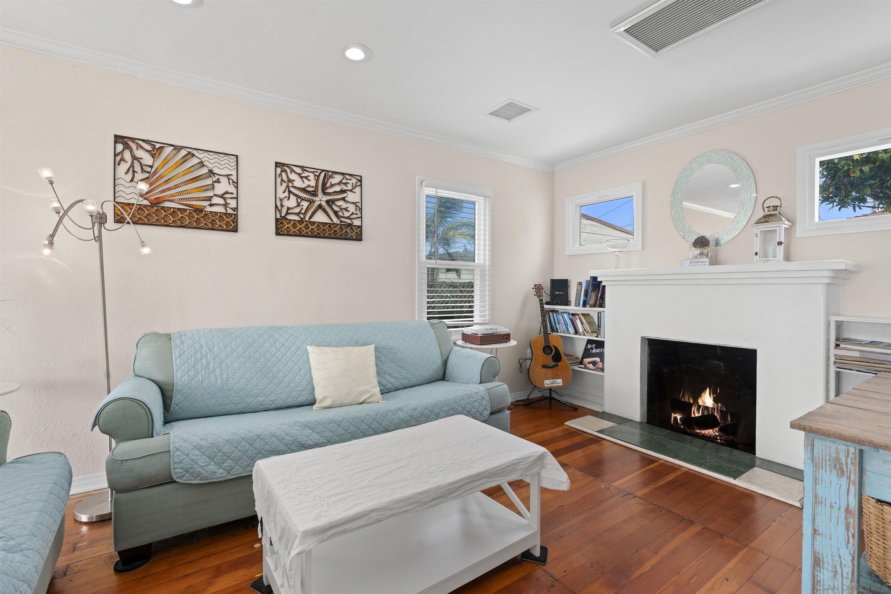 Detail Gallery Image 17 of 25 For 2615  Clovis Street, San Diego,  CA 92107 - 2 Beds | 2 Baths