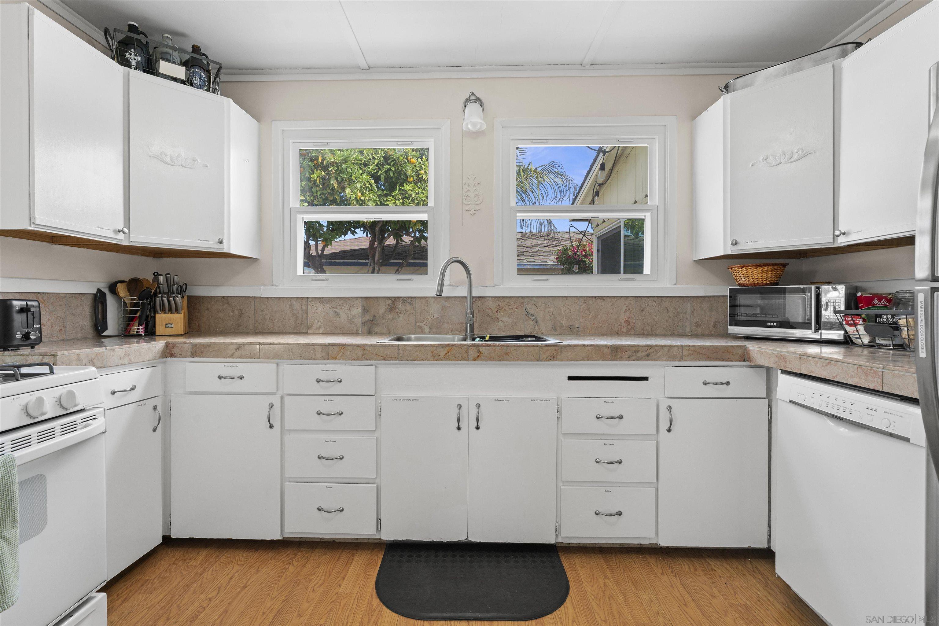 Detail Gallery Image 19 of 25 For 2615  Clovis Street, San Diego,  CA 92107 - 2 Beds | 2 Baths