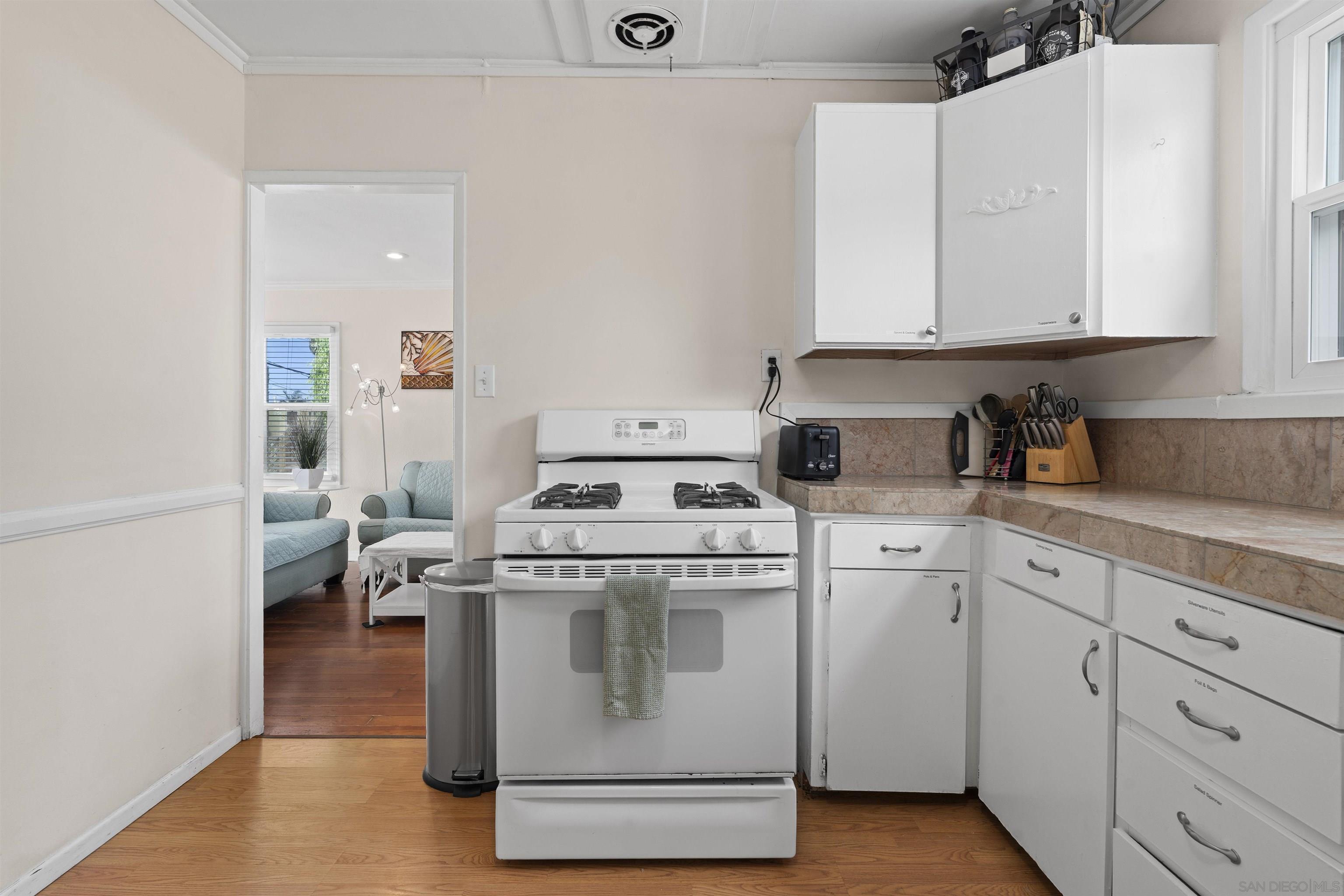 Detail Gallery Image 20 of 25 For 2615  Clovis Street, San Diego,  CA 92107 - 2 Beds | 2 Baths