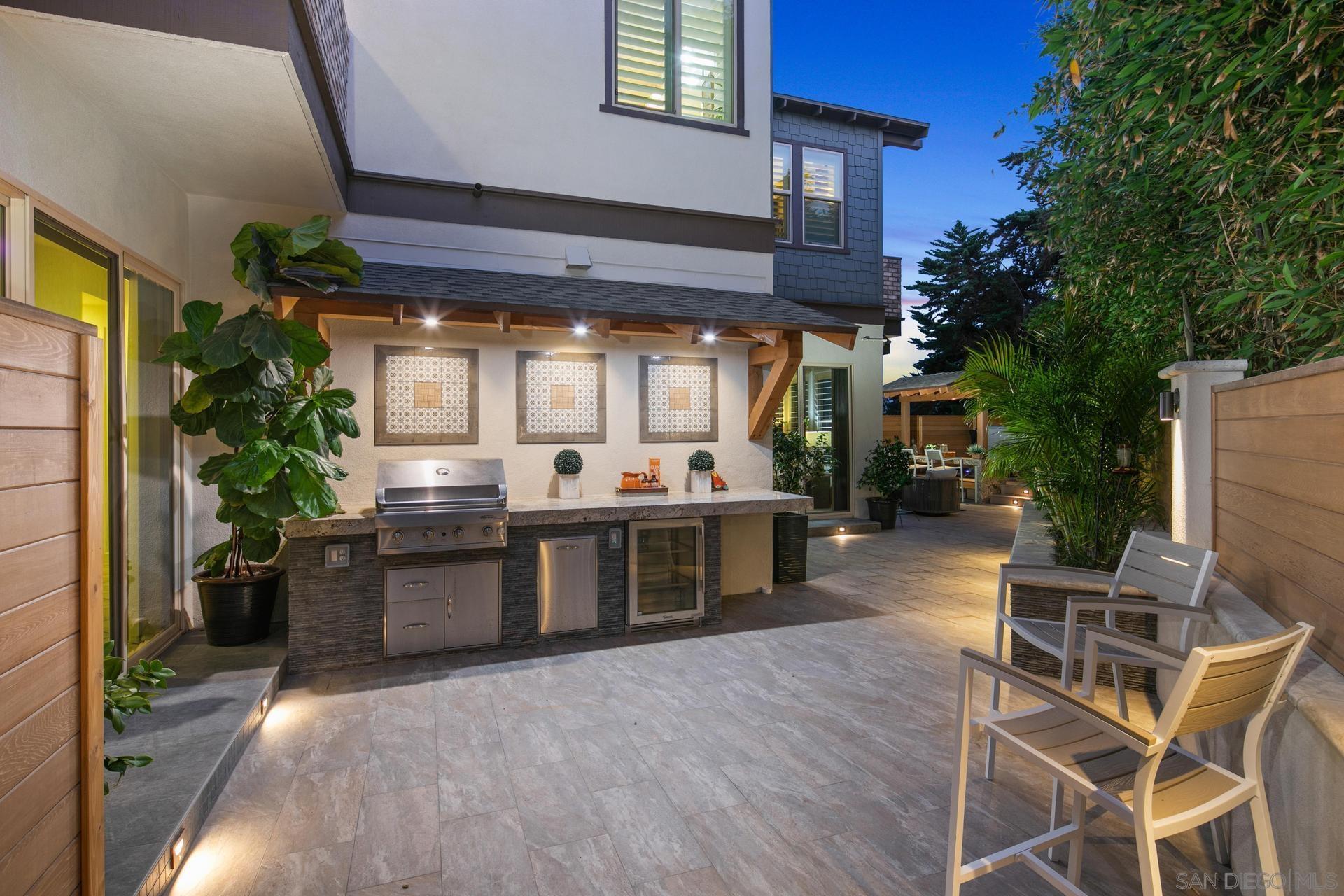 Detail Gallery Image 5 of 24 For 674  Caylpso Pl, Encinitas,  CA 92024 - 3 Beds | 2/1 Baths