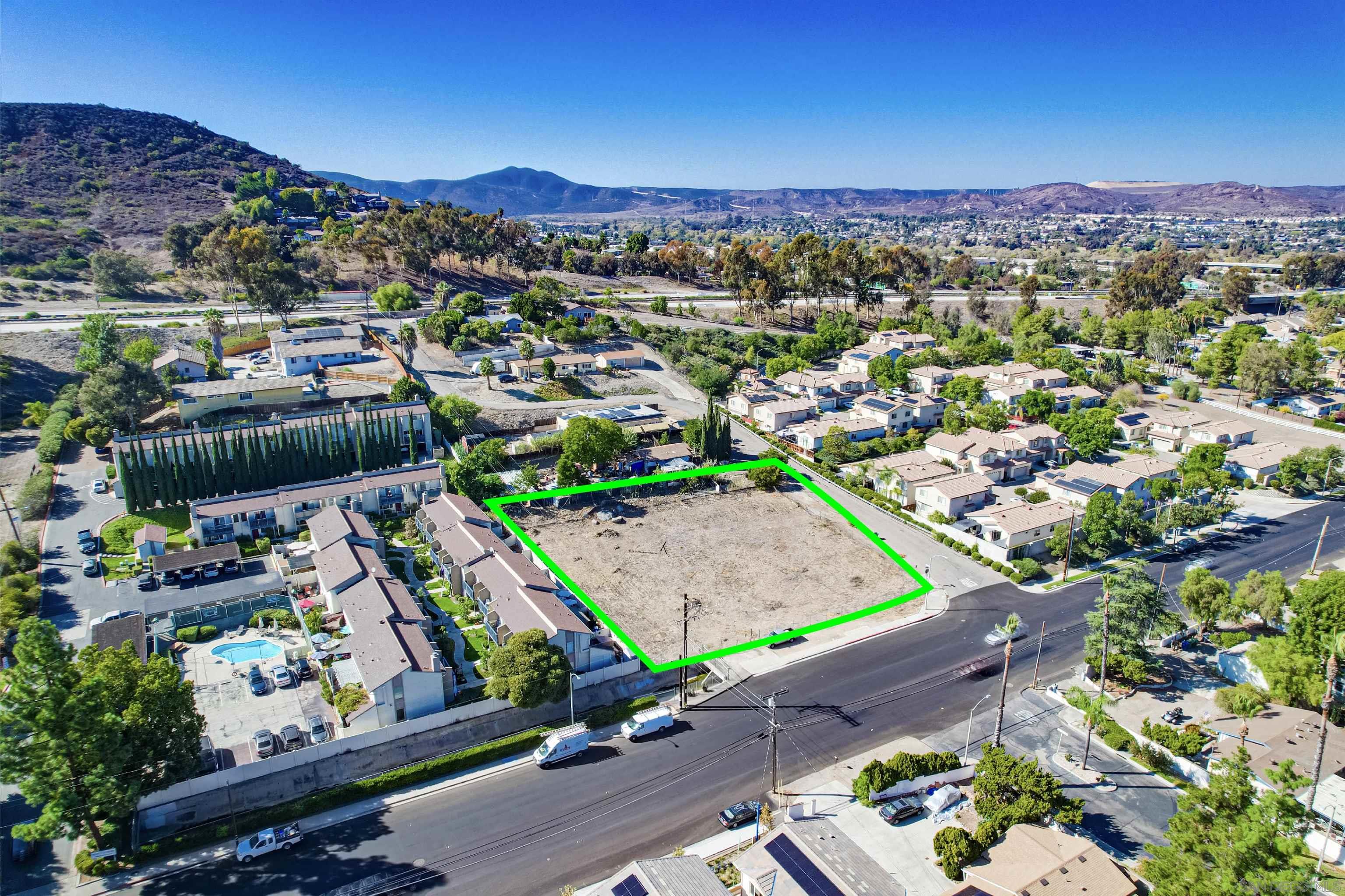 Detail Gallery Image 2 of 10 For , Santee,  CA 92071 - – Beds | – Baths