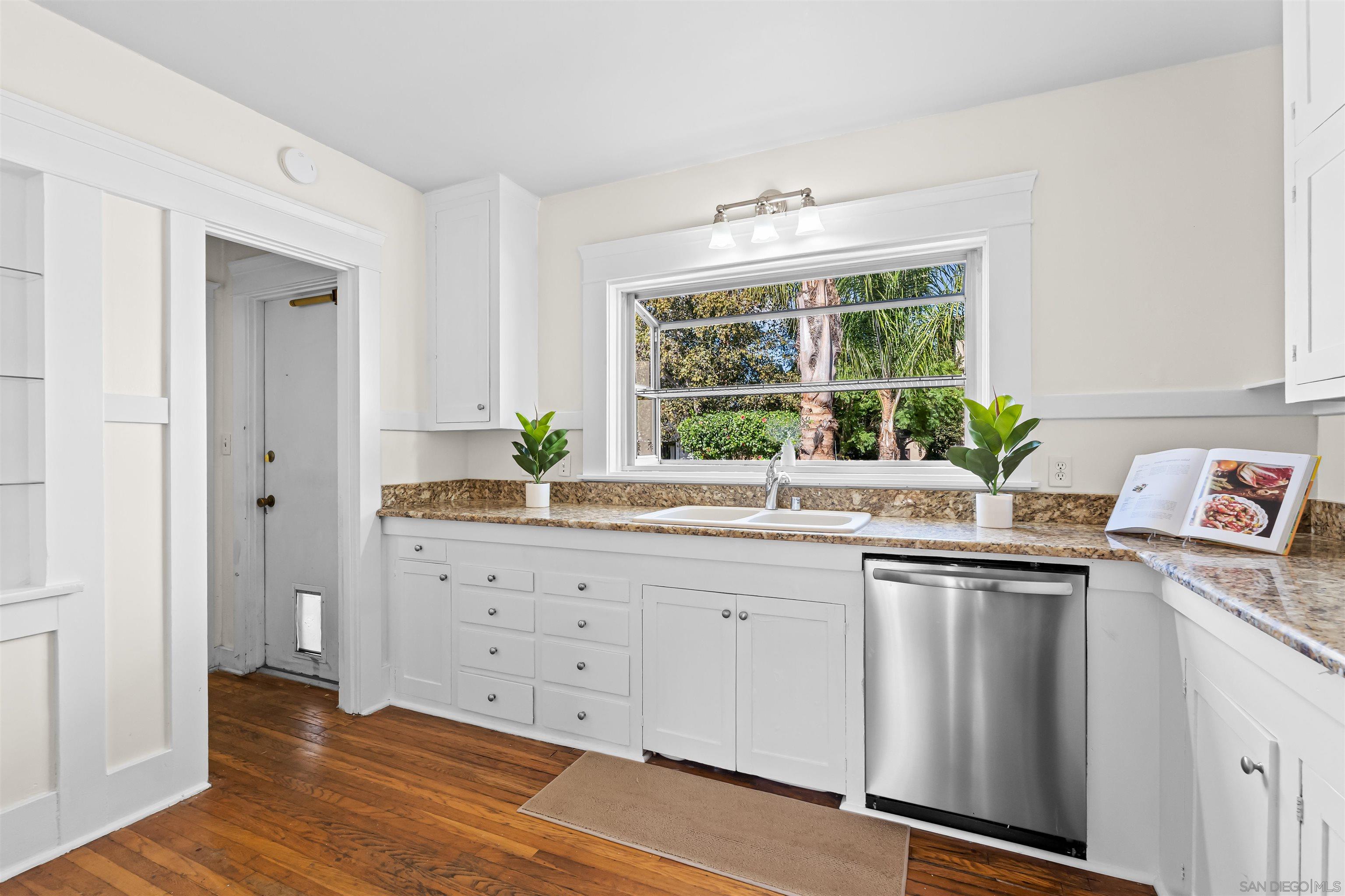 Detail Gallery Image 15 of 30 For 4194  Stephens, San Diego,  CA 92103 - 2 Beds | 1 Baths