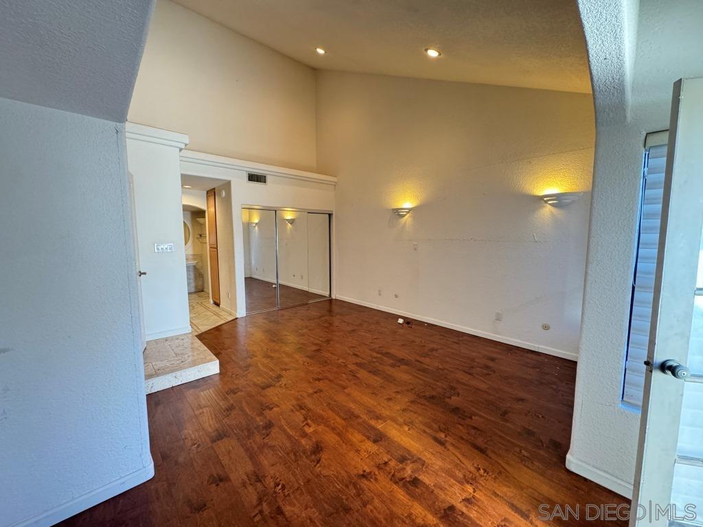 Detail Gallery Image 9 of 10 For 6615  Tuxedo Rd, San Diego,  CA 92119 - 4 Beds | 2/1 Baths