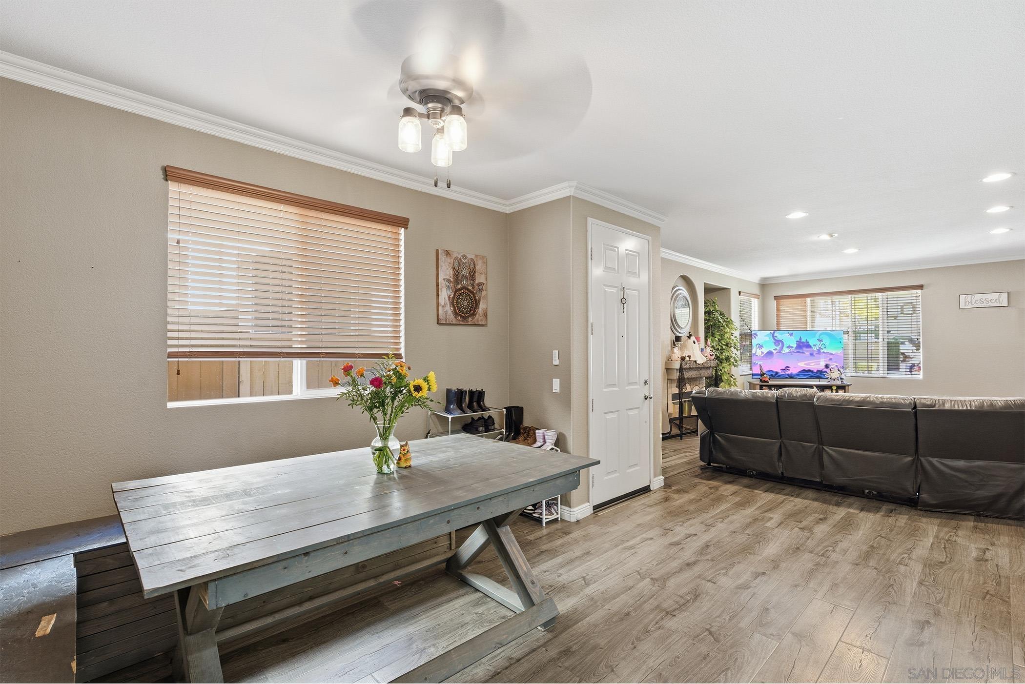 Detail Gallery Image 6 of 25 For 1884  Monaco, Chula Vista,  CA 91913 - 3 Beds | 2/1 Baths