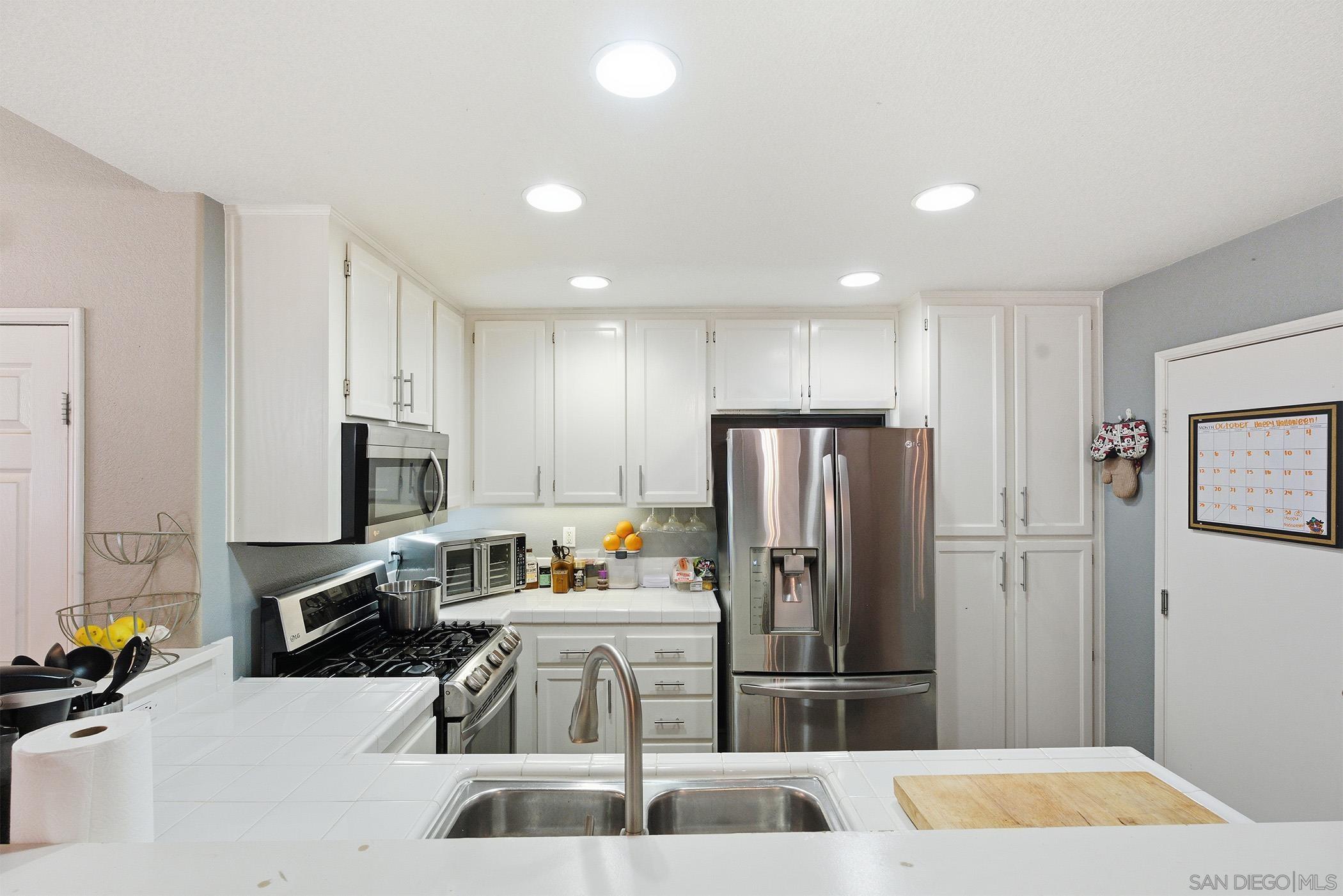 Detail Gallery Image 10 of 25 For 1884  Monaco, Chula Vista,  CA 91913 - 3 Beds | 2/1 Baths