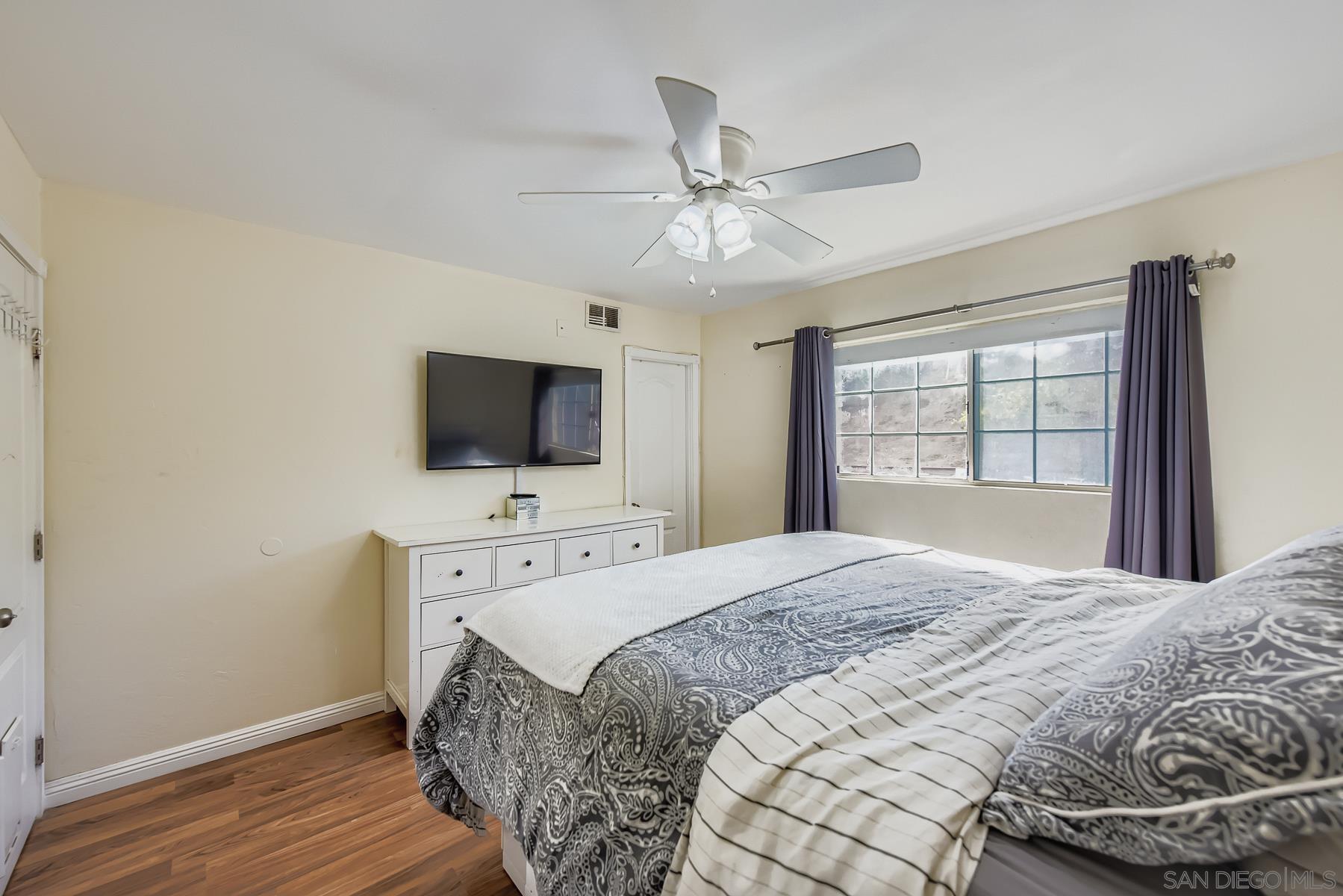 Detail Gallery Image 13 of 23 For 9760  Pebble Beach Dr, Santee,  CA 92071 - 4 Beds | 2 Baths