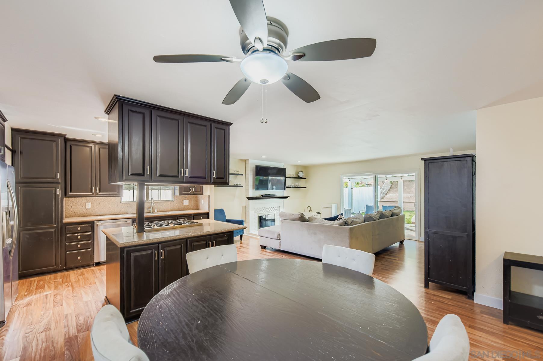 Detail Gallery Image 9 of 23 For 9760  Pebble Beach Dr, Santee,  CA 92071 - 4 Beds | 2 Baths