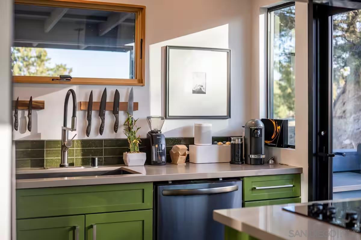 Detail Gallery Image 15 of 52 For 48311  Burns Canyon Rd, Pioneertown,  CA 92268 - 2 Beds | 2 Baths