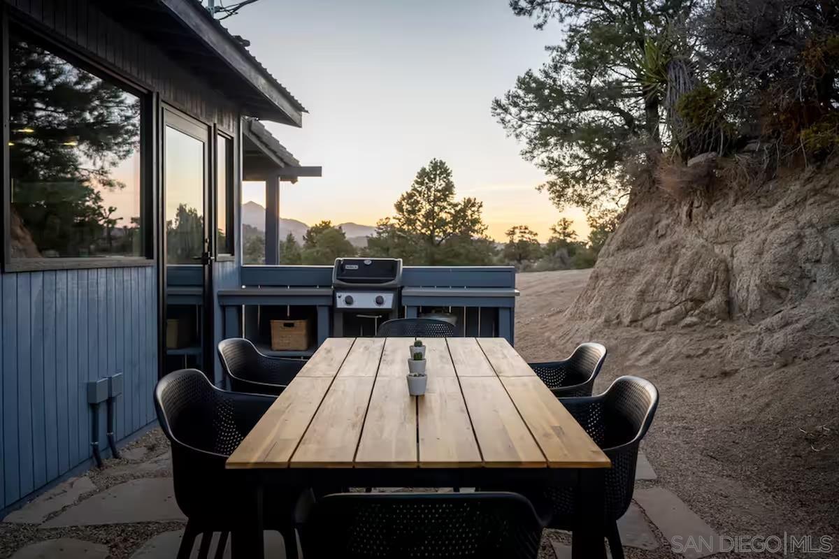 Detail Gallery Image 8 of 52 For 48311  Burns Canyon Rd, Pioneertown,  CA 92268 - 2 Beds | 2 Baths