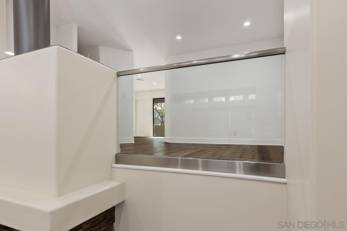 Detail Gallery Image 17 of 37 For 4353  Nobel Dr  #64,  San Diego,  CA 92122 - 3 Beds | 2/1 Baths