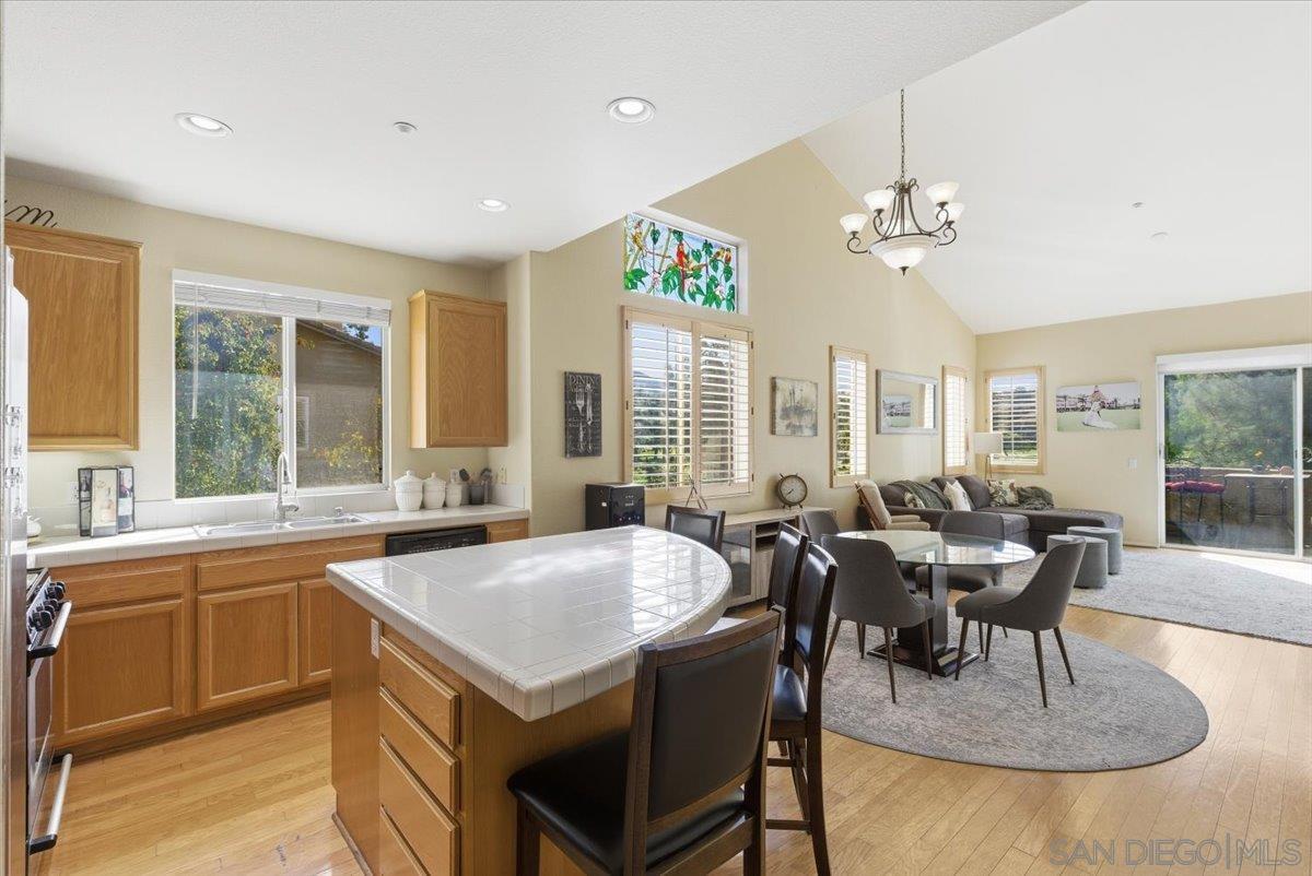 Detail Gallery Image 2 of 33 For 3223  Dehesa Road  #30,  El Cajon,  CA 92019 - 3 Beds | 2/1 Baths