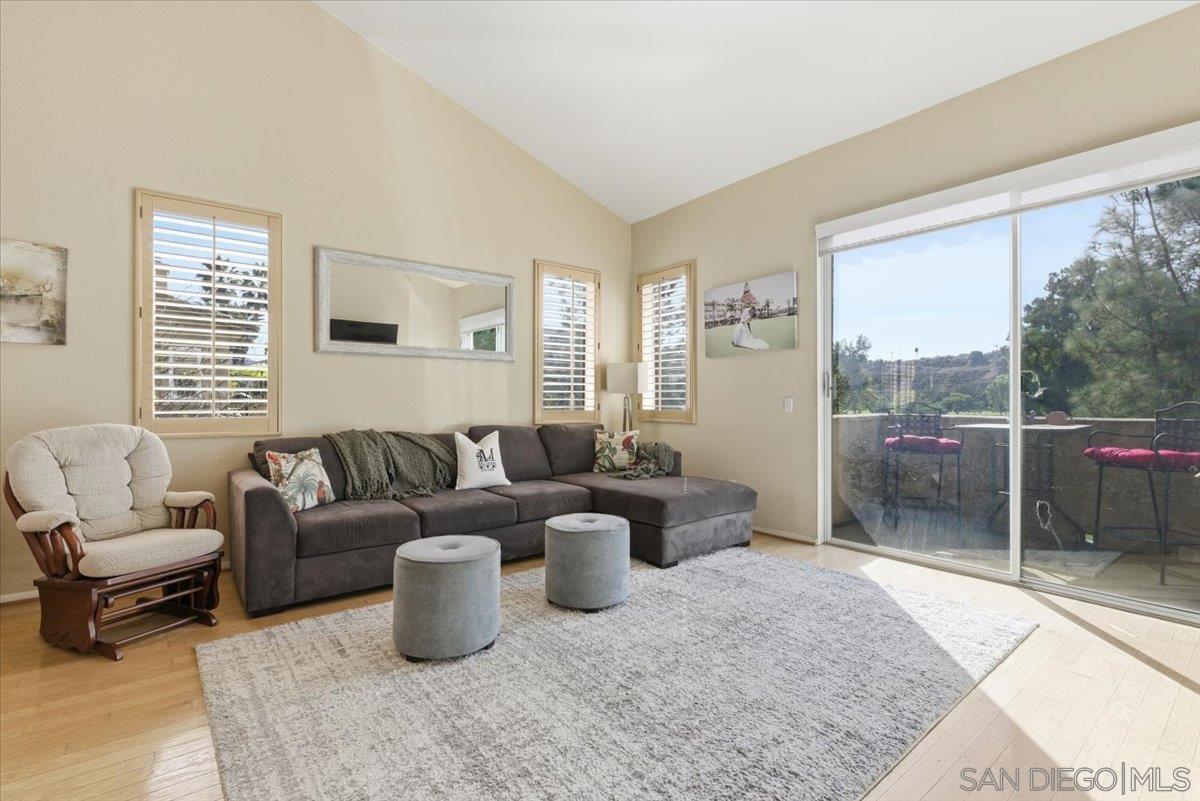 Detail Gallery Image 2 of 33 For 3223  Dehesa Road  #30,  El Cajon,  CA 92019 - 3 Beds | 2/1 Baths